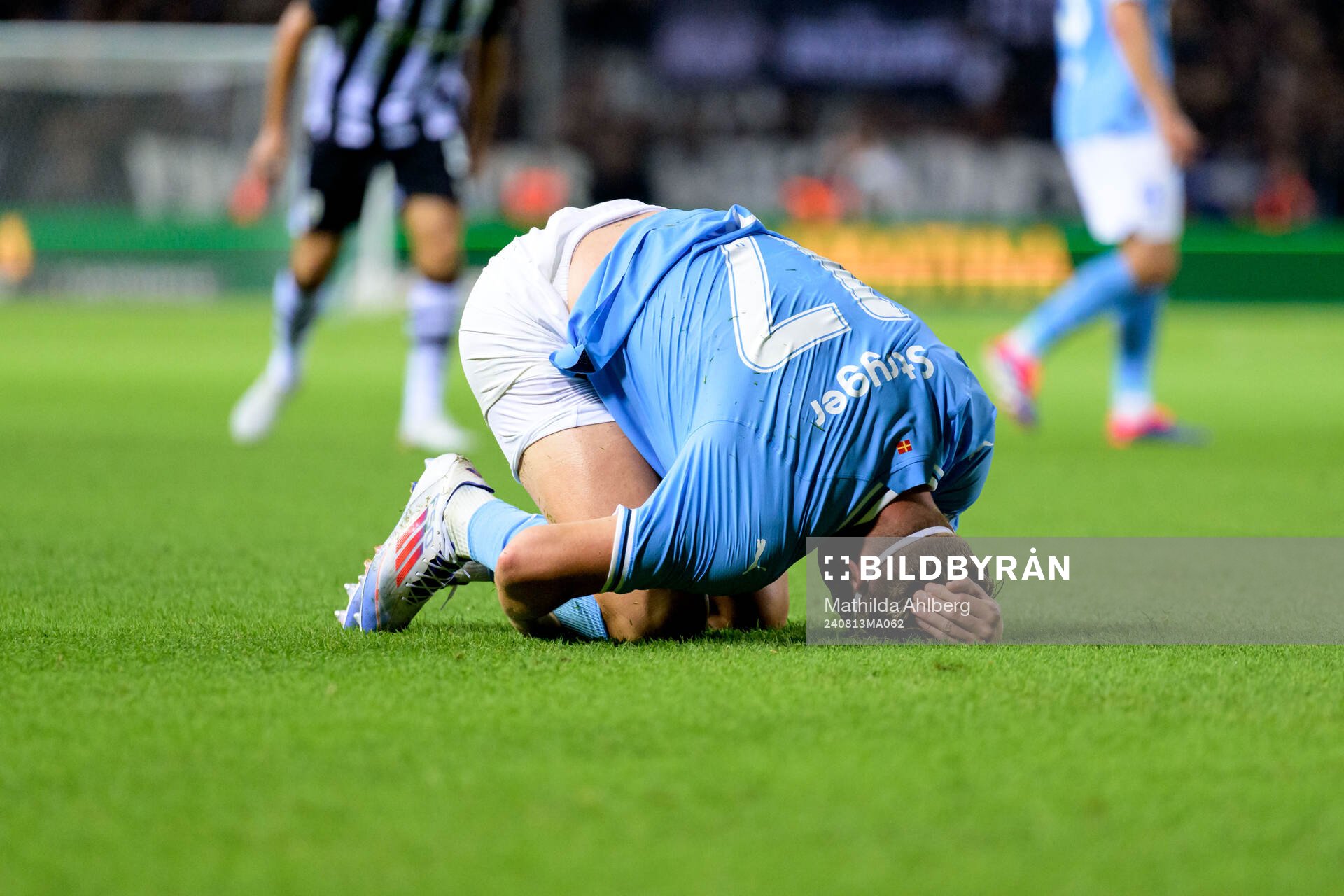 Jens Stryger Larsen of Malmö FF in pain