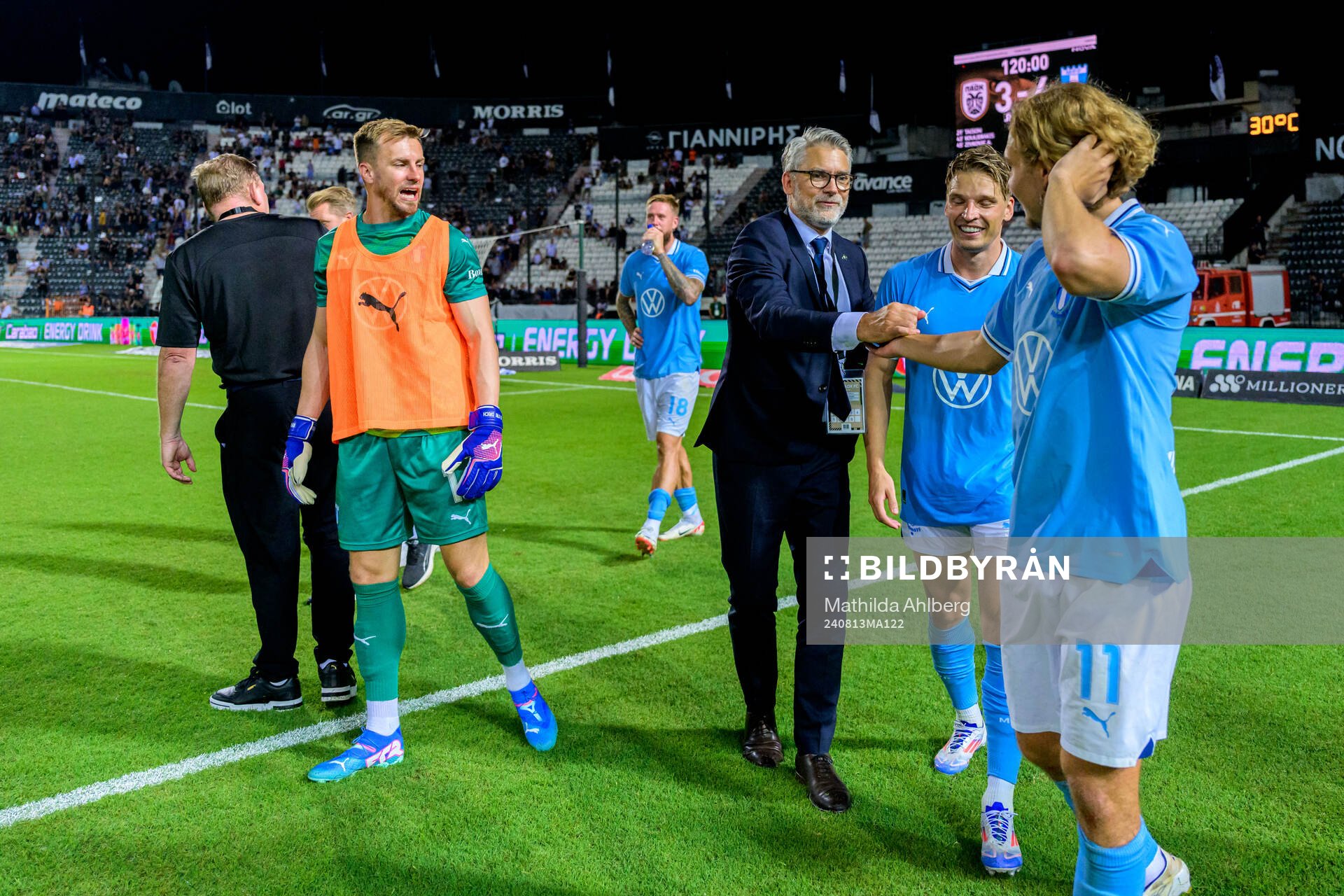 Goalkeeper Ricardo Friedrich, CEO Niclas Carlnen, Jens