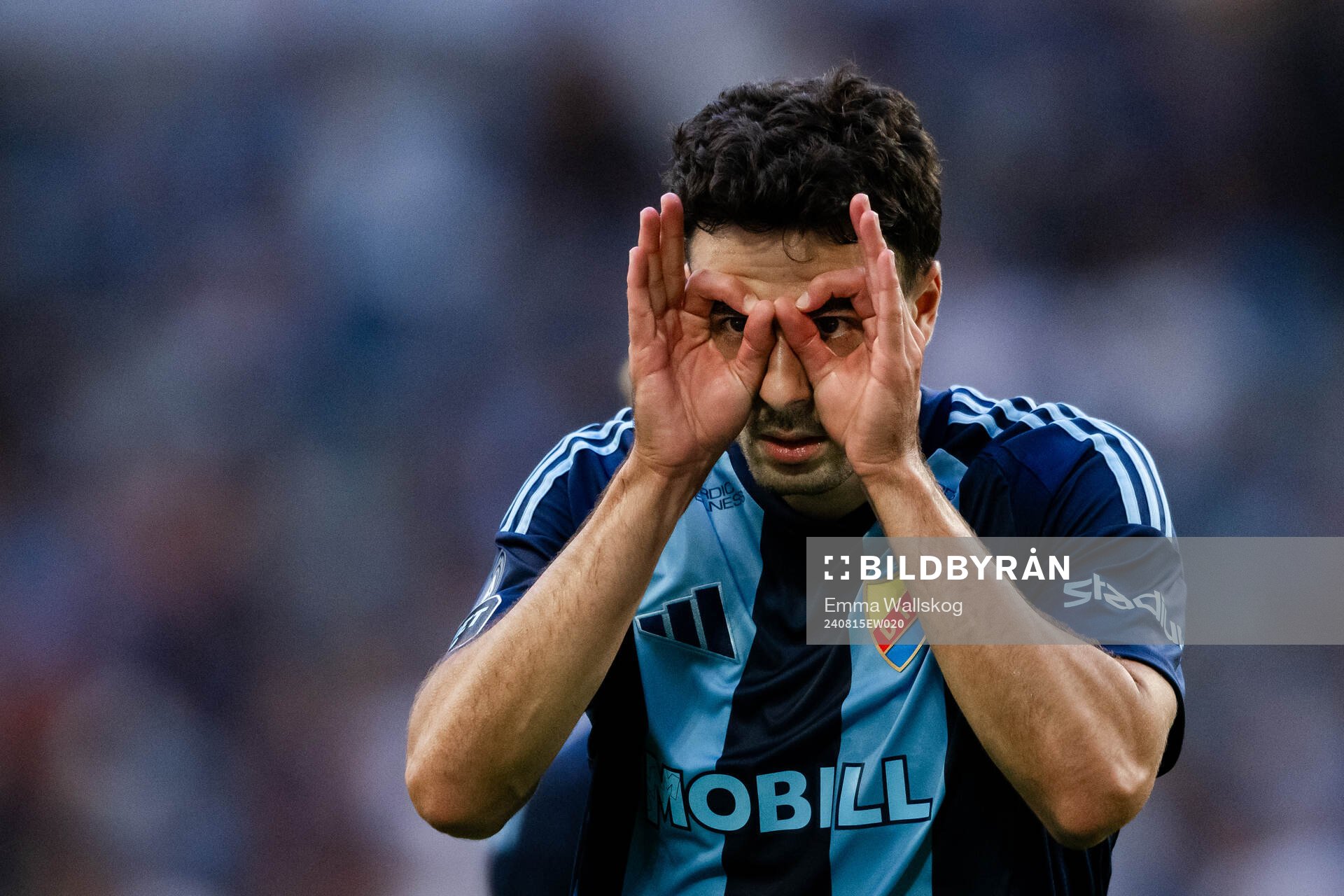 Deniz Hummet of Djurgården celebrates the 2-1 goal