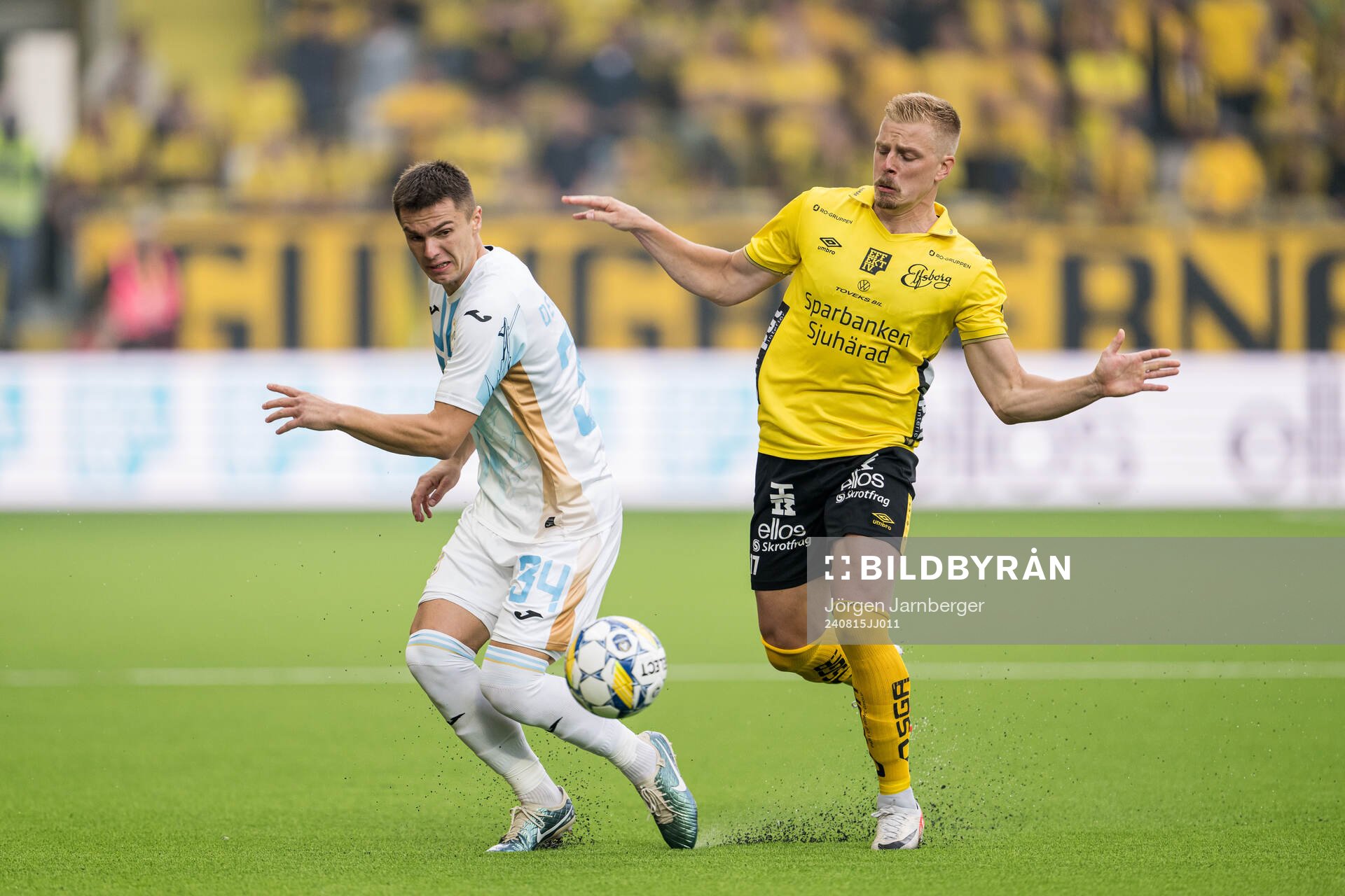 Mladen Devetak of Rijeka and Per Frick of Elfsborg