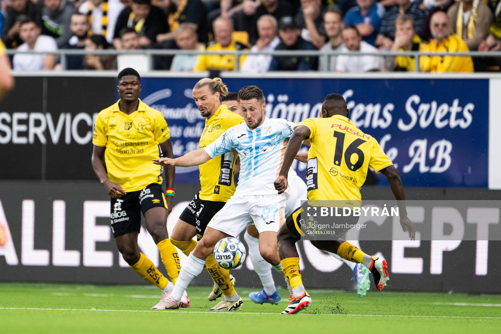Niklas Hult of Elfsborg and Marco Pasalic of Rijeka