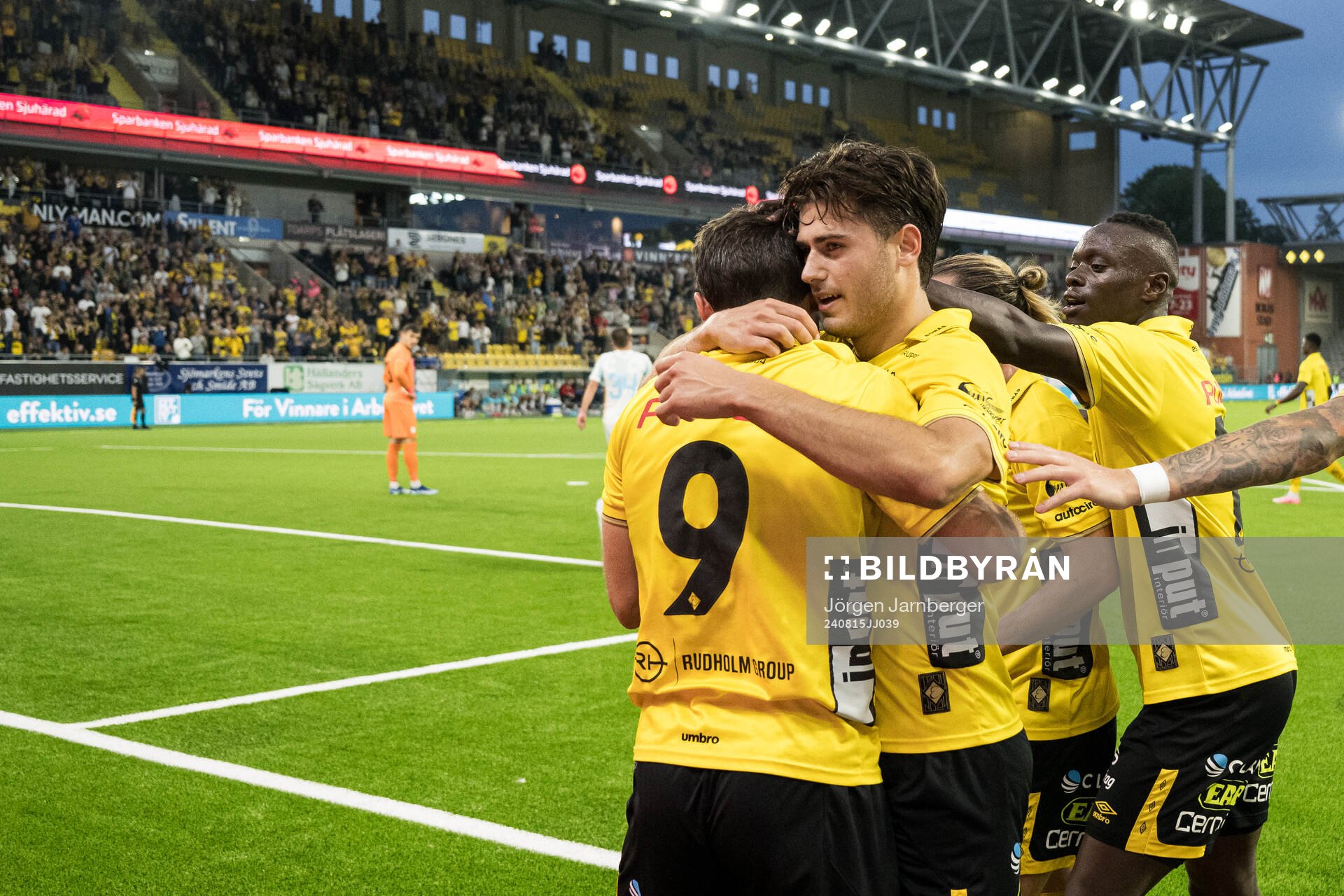 Arber Zeneli and Besfort Zeneli of Elfsborg celebrate the