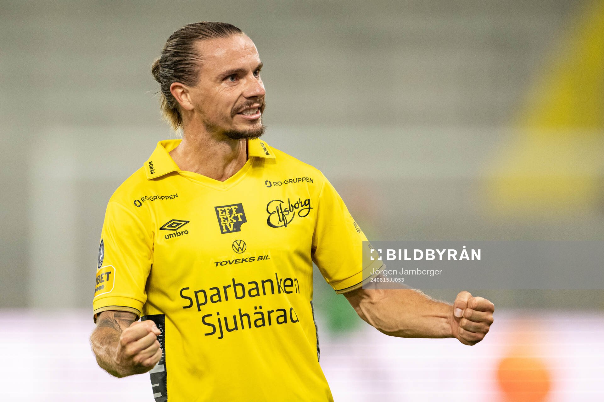 Niklas Hult of Elfsborg celebrates