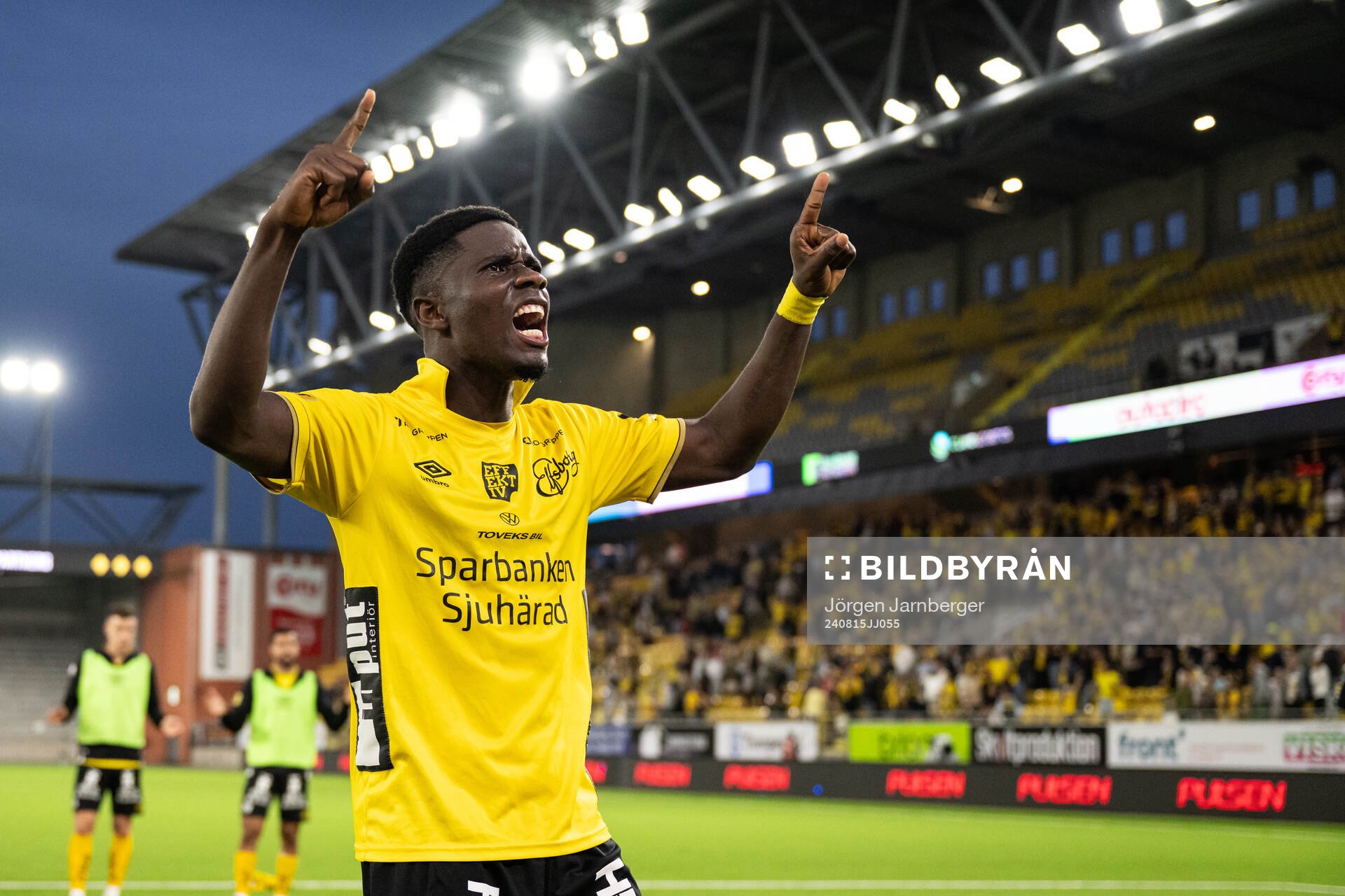 Michael Baidoo of Elfsborg celebrates