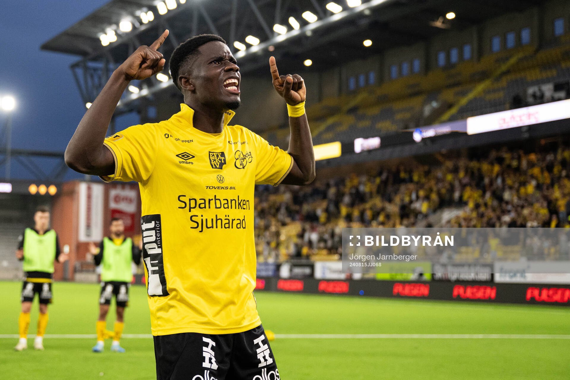 Michael Baidoo of Elfsborg celebrates