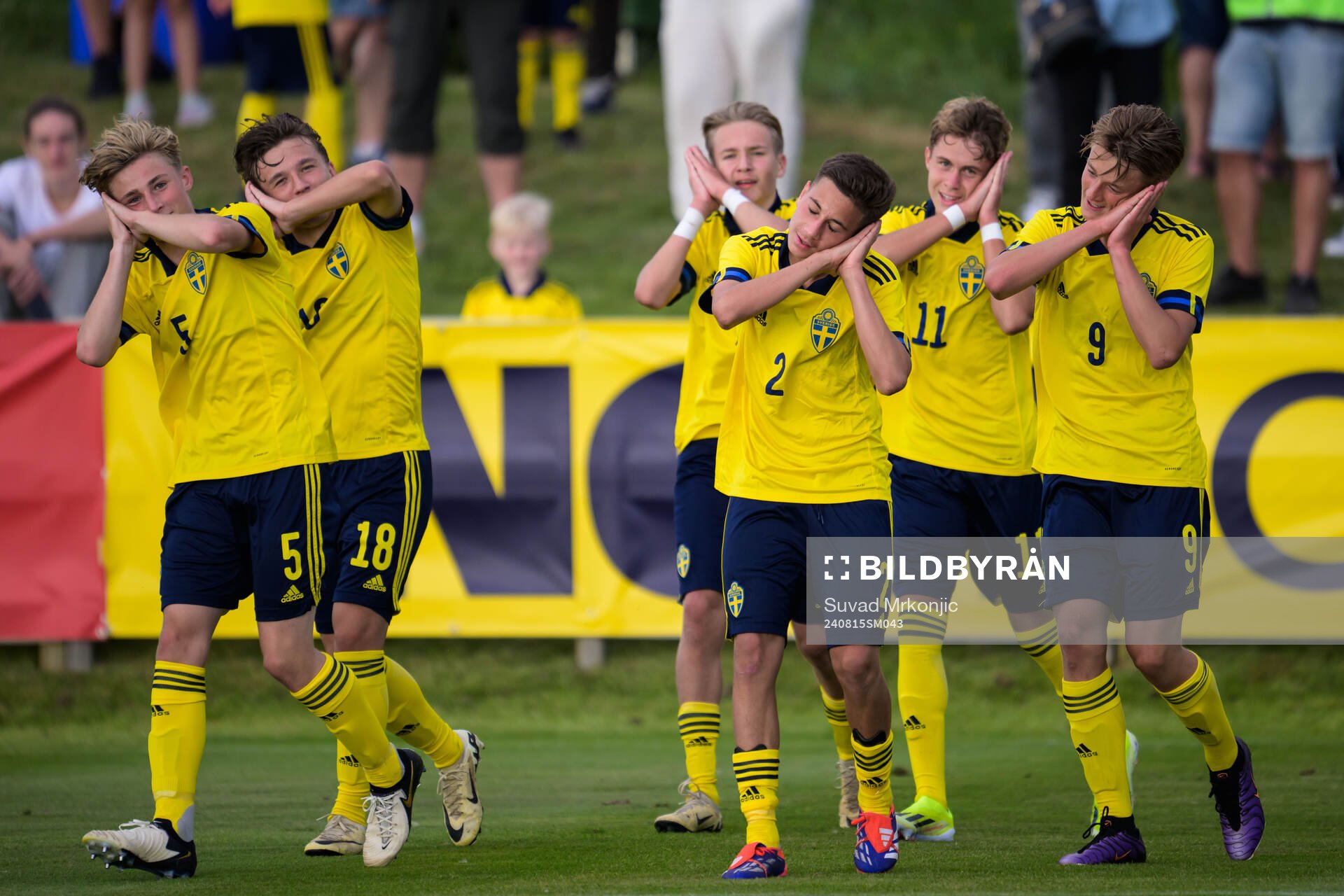 Sverige spelade jublar efter 1-0 under P15 landskampen i fotboll mellan Sverige och Finland den 15 augusti 2024 i Borgholm. 
