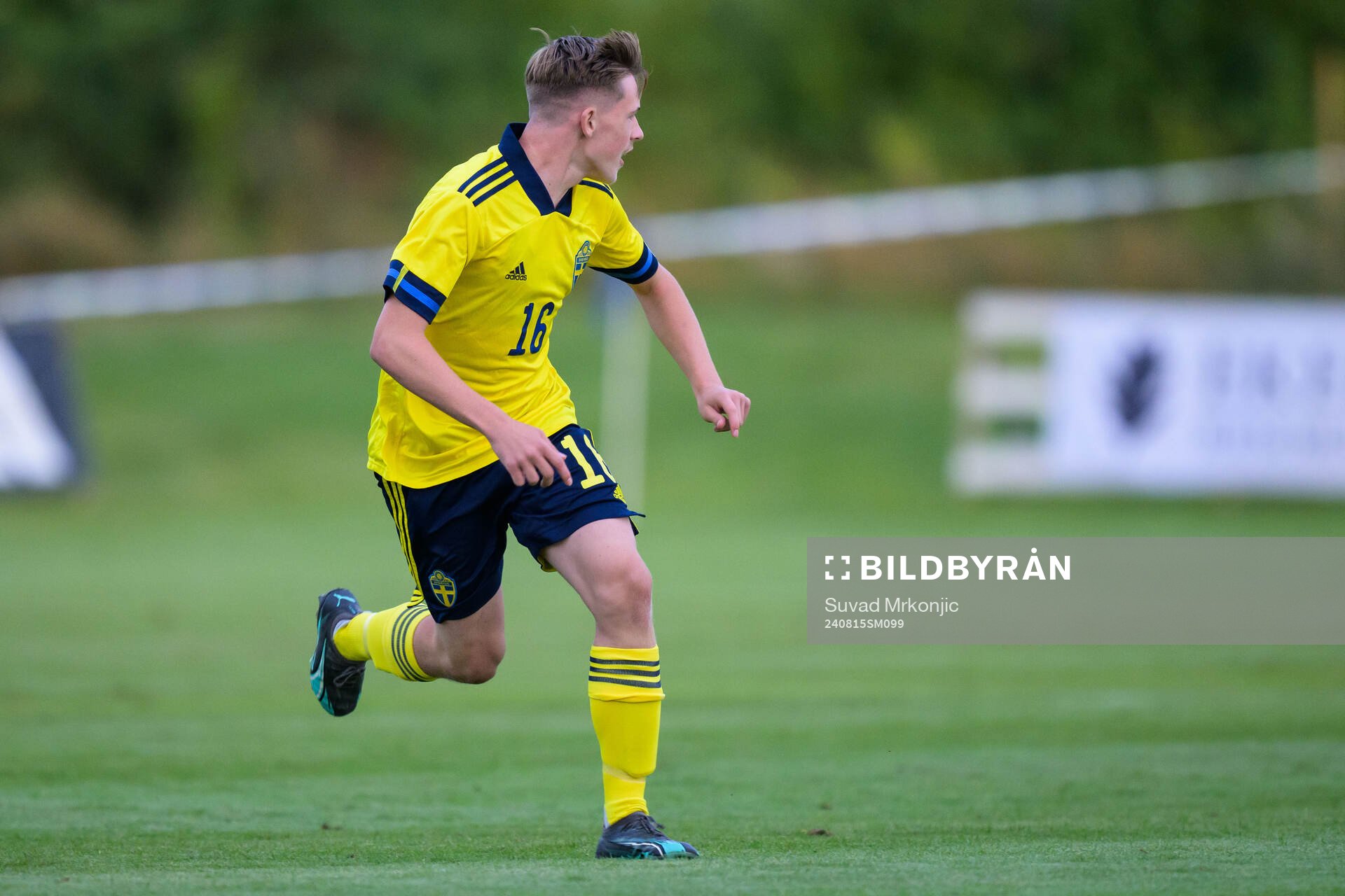 Sveriges Emilujan Andersson under P15 landskampen i fotboll mellan Sverige och Finland den 15 augusti 2024 i Borgholm. 