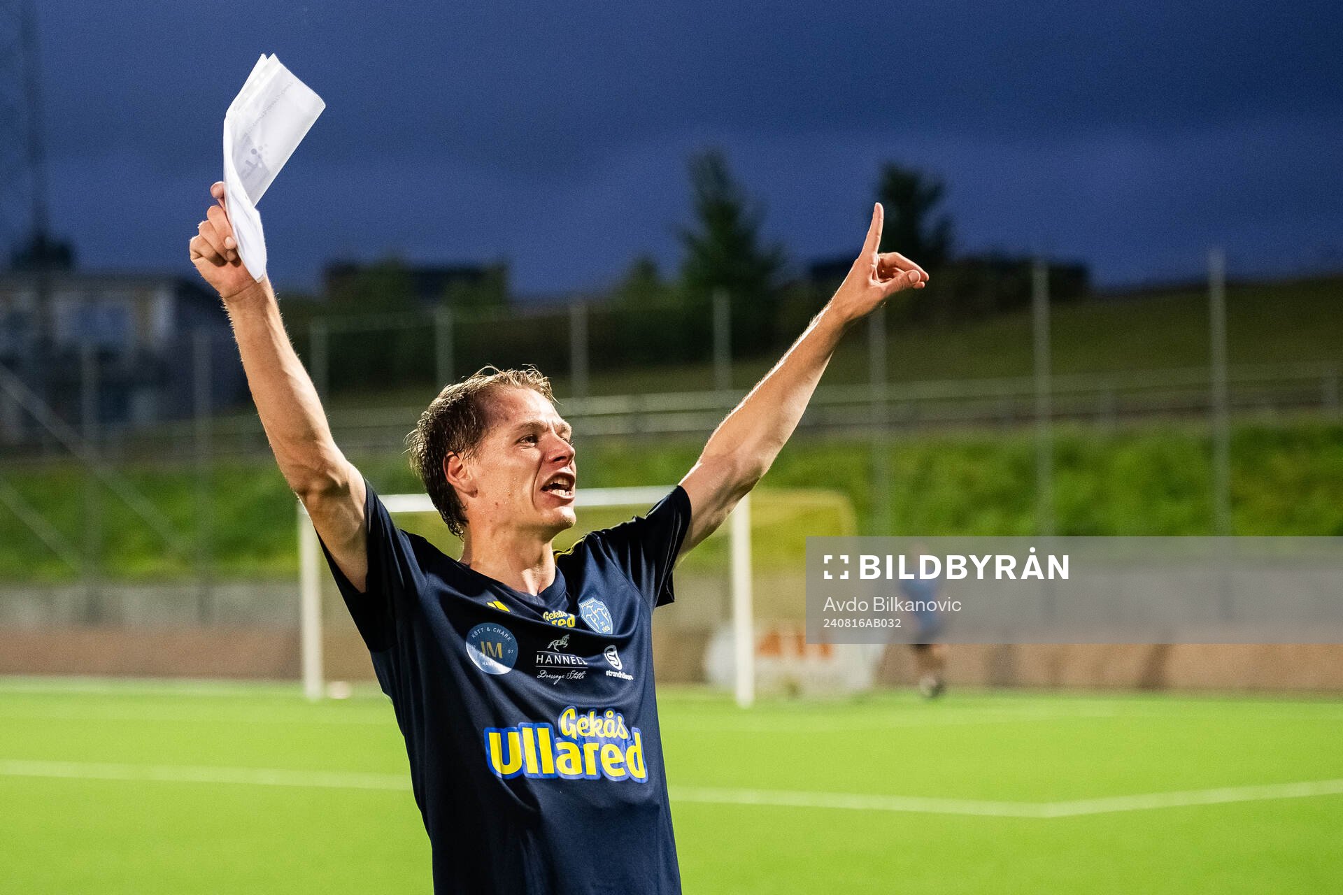 Falkenbergs FFs Melker Nilsson jublar