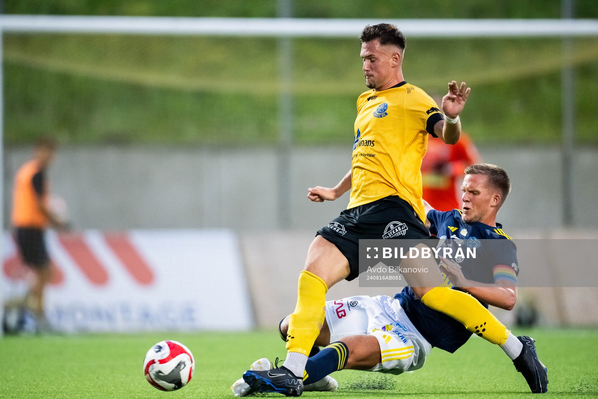 Lund BKs Sebastian Tipura och Falkenbergs FFs Tim Stålheden