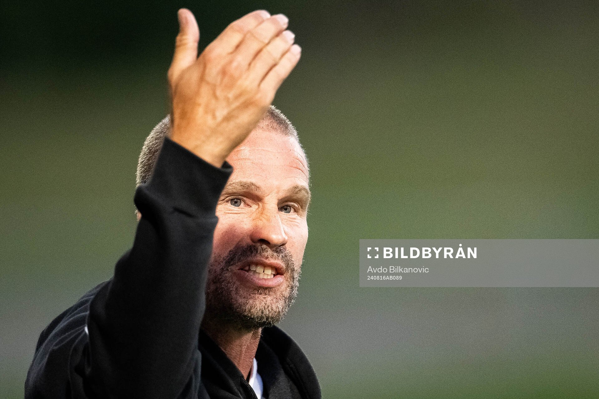 Falkenbergs FFs tränare Christoffer Andersson under fotbollsmatchen i Division 1 södra mellan Lund BK och Falkenbergs FF den 16 augusti 2024 i Lund.