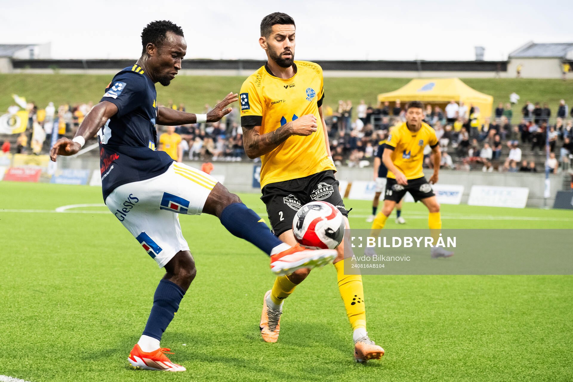 Falkenbergs FFs Wanbe Godwin Aguda mot Lund BKs Bozidar