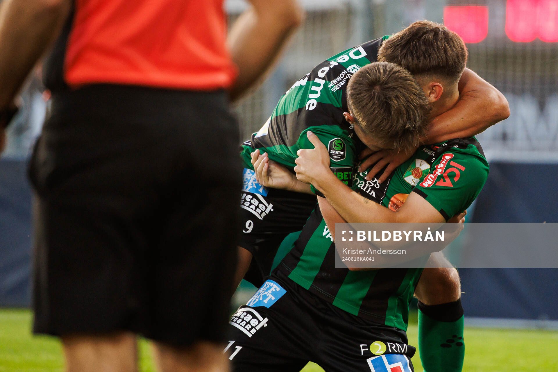 Varbergs spelare jublar efter 2-0 under fotbollsmatchen i Superettan mellan Varberg och GIF Sundsvall den 16 augusti 2024 i Varberg. 