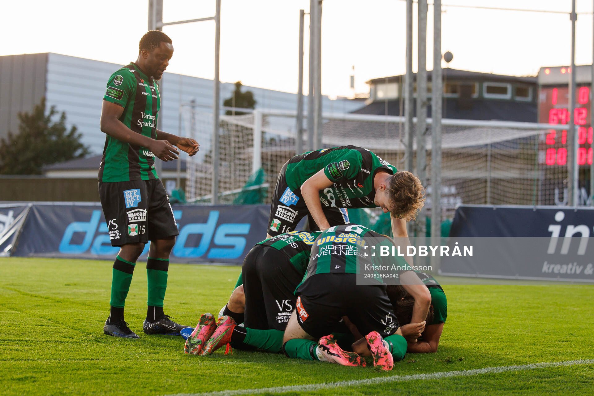 Varbergs spelare jublar