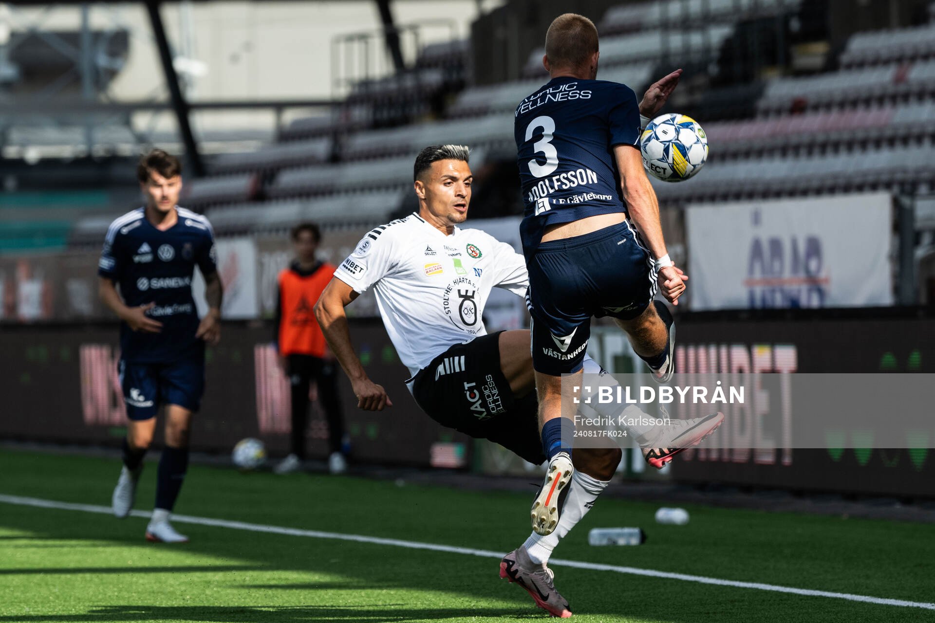 Örebros Ahmed Yasin och Gefles Jesper Merbom Adolfsson
