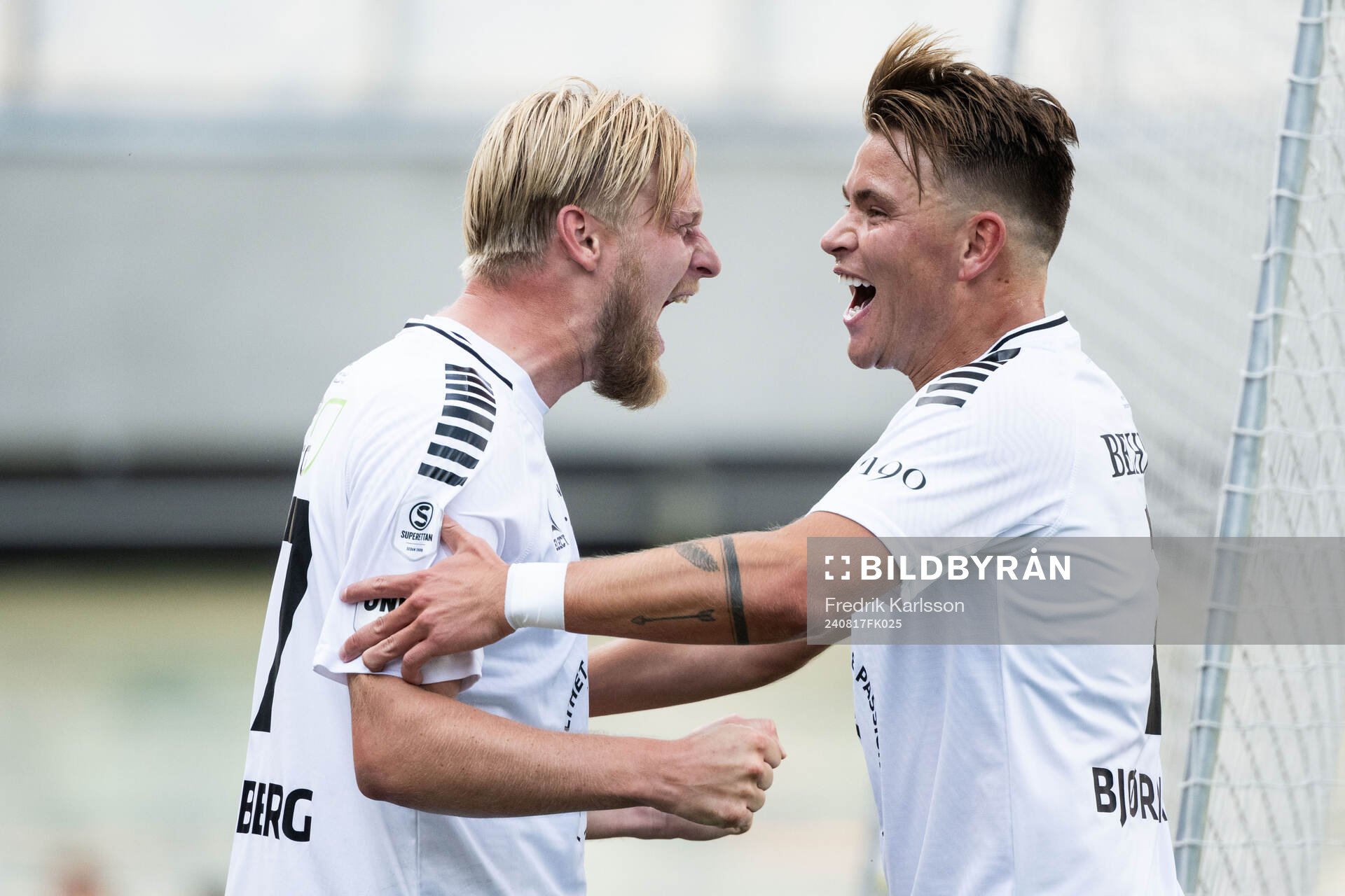 Örebros Karl Holmberg jublar med Tobias Björnstad