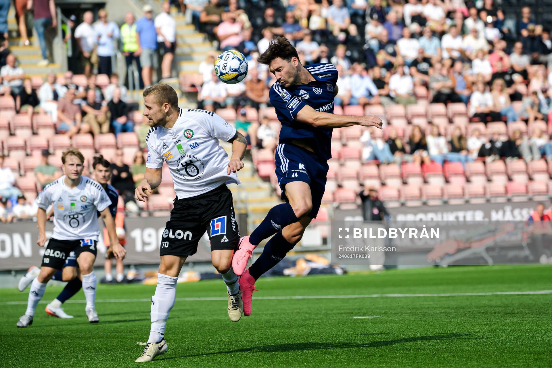 Örebros Erik Andersson och Gefles Iu Ranera Grau