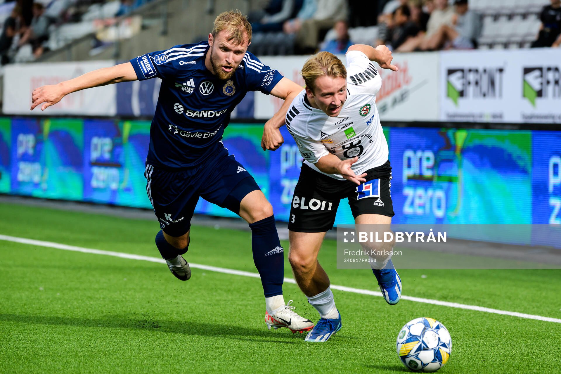Gefles Christoffer Aspgren och Örebros Oskar Käck