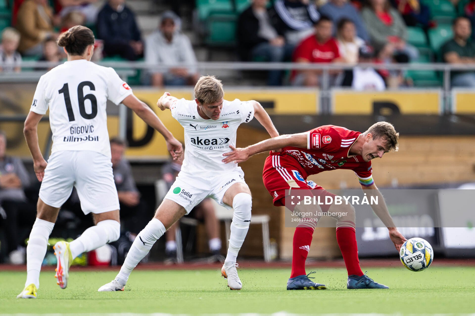 Helsingborgs Taylor Silverholt och Skövde AIKs Filip