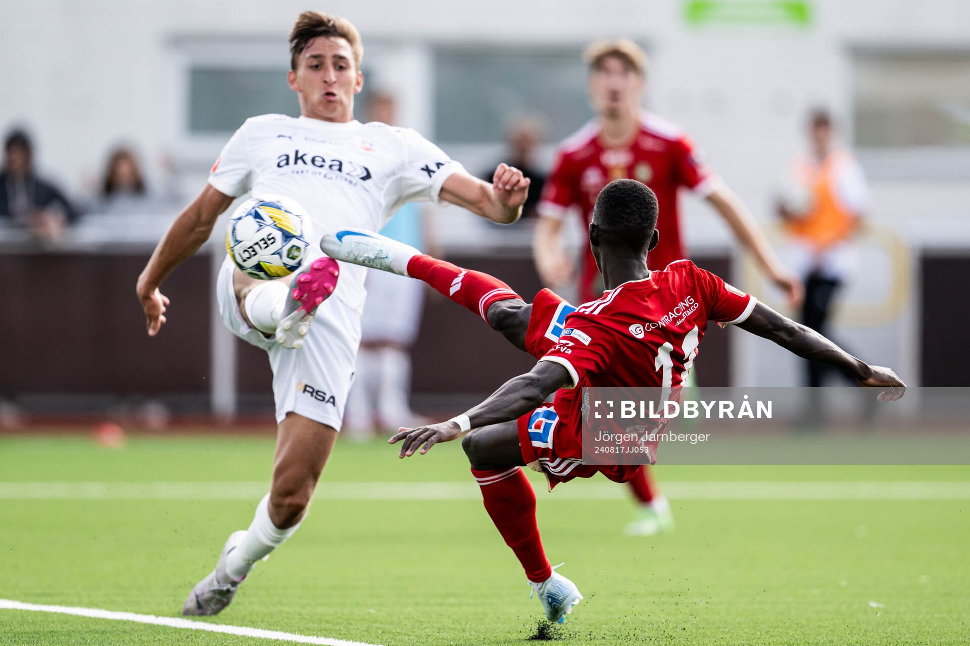 Helsingborgs Wilhelm Nilsson och Skövde AIKs Mamadou