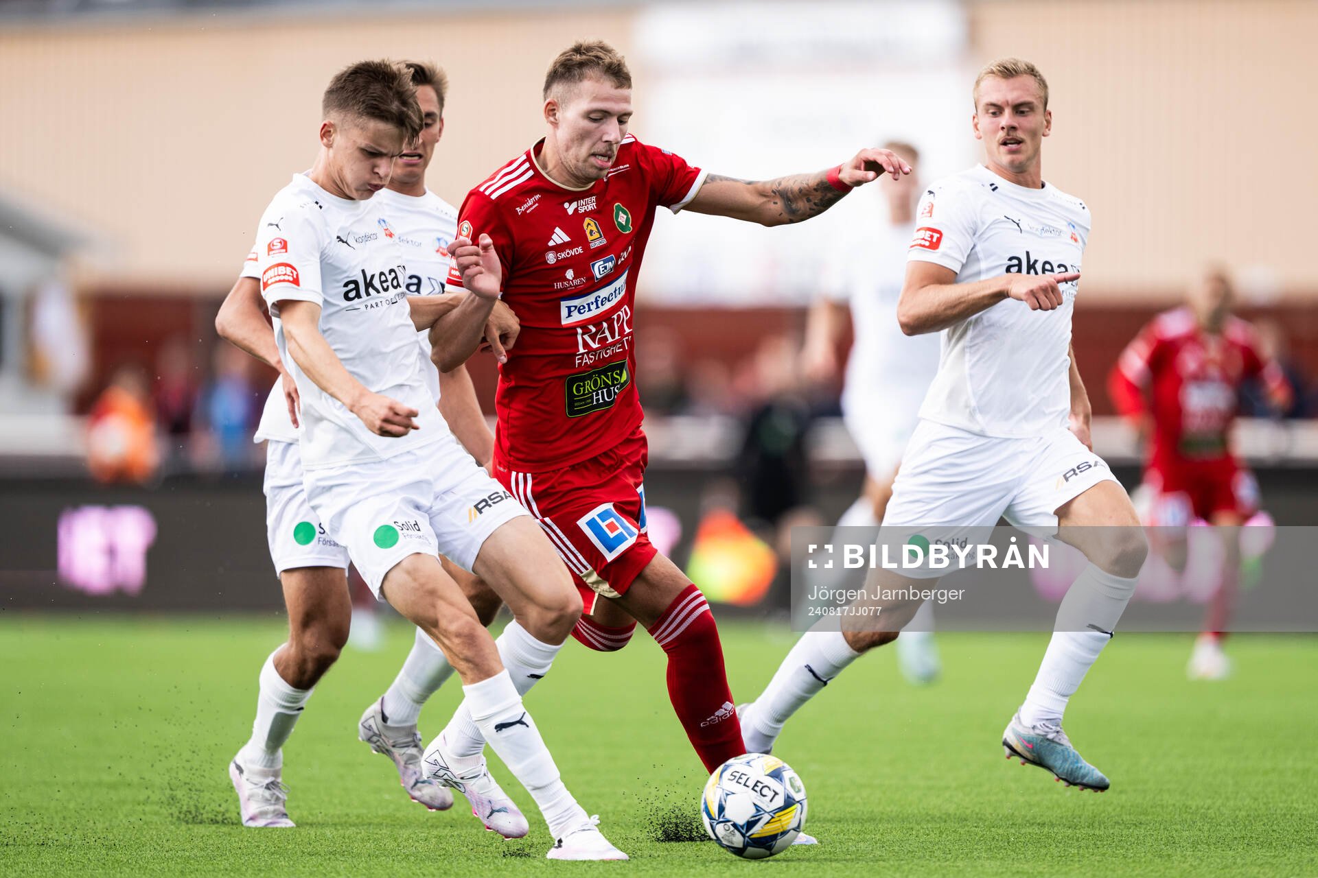 Helsingborgs Adrian Svanbäck och Skövde AIKs Stefan