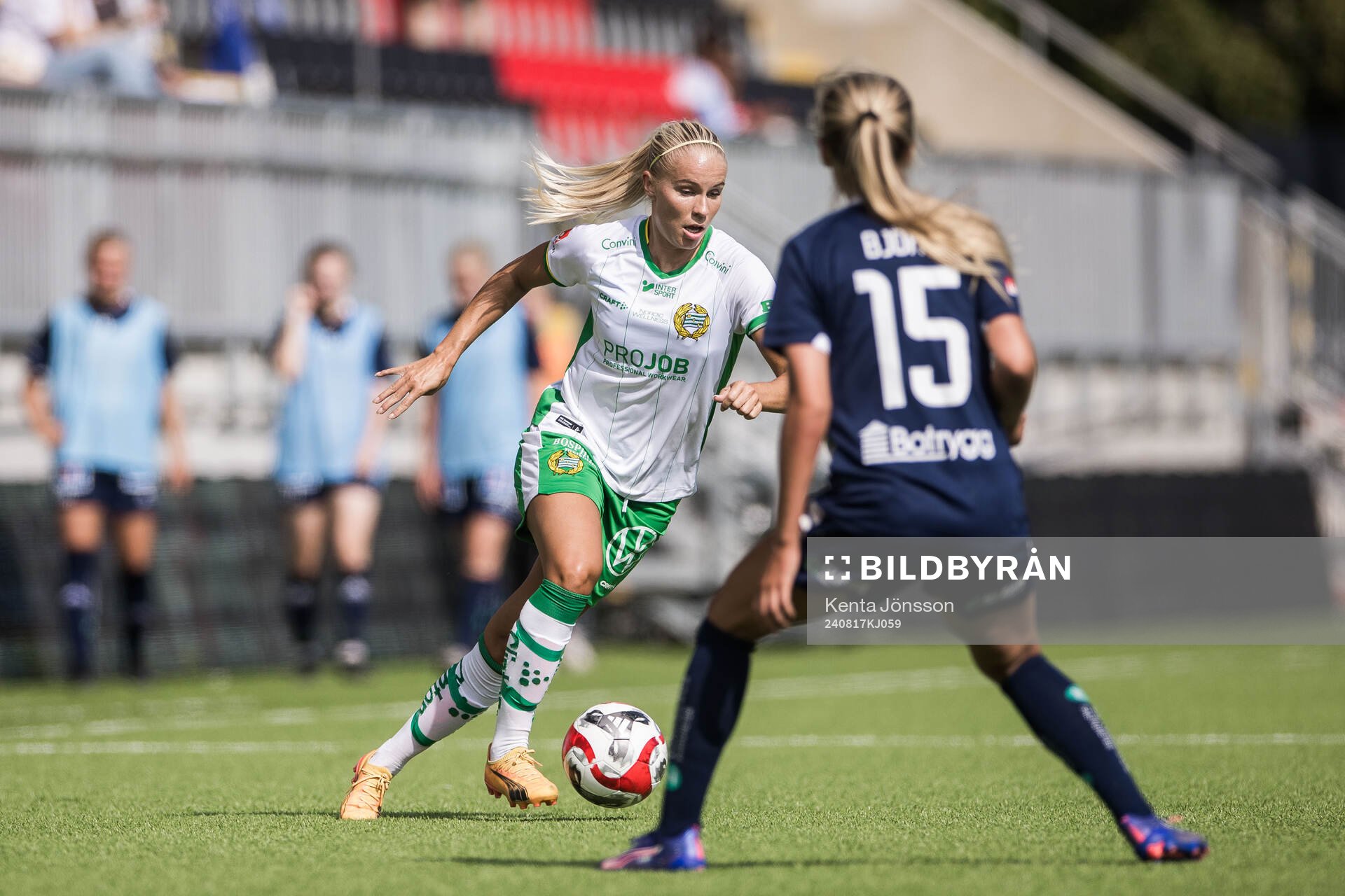 Hammarbys Stina Lennartsson under fotbollsmatchen i Damallsvenskan mellan Hammarby och Linköping den 17 augusti 2024 i Stockholm. 