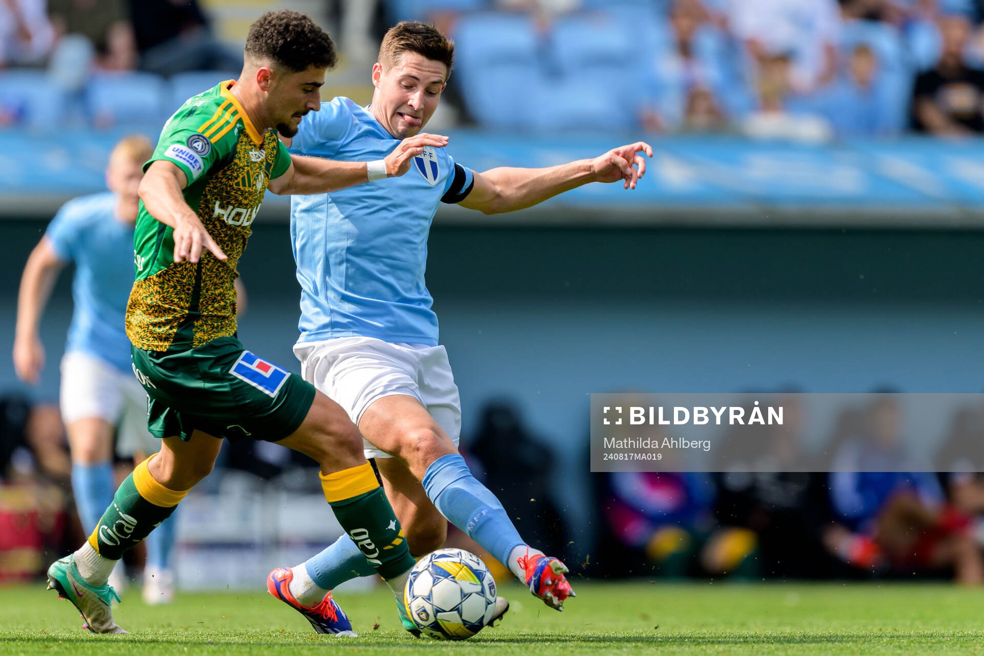 IFK Norrköpings Ismet Lushaku och Malmö FFs Lasse Berg