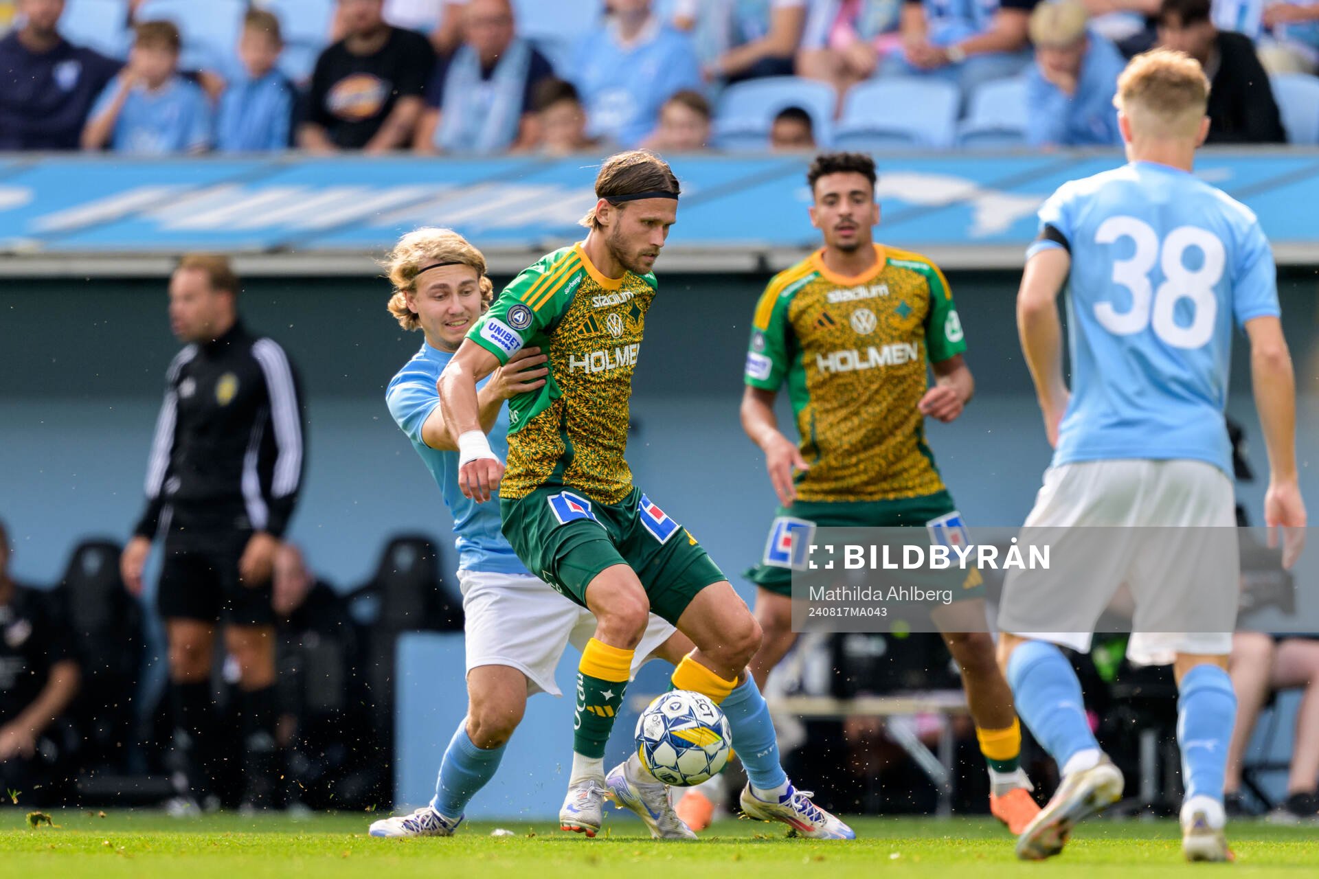 Malmö FFs Sebastian Nanasi och IFK Norrköpings Arnor