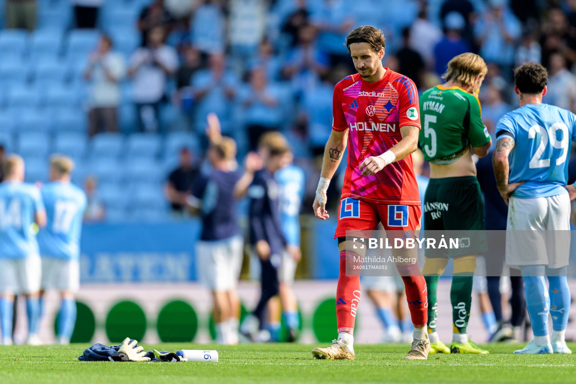 IFK Norrköpings David Mitov Nilsson deppar
