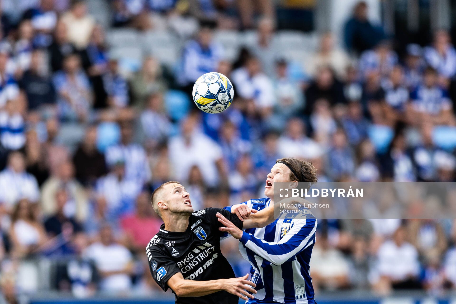 Sirius Melker Heier och IFK Göteborgs Kolbeinn Thordarson under fotbollsmatchen i Allsvenskan mellan IFK Göteborg och Sirius den 17 augusti 2024 i Göteborg.