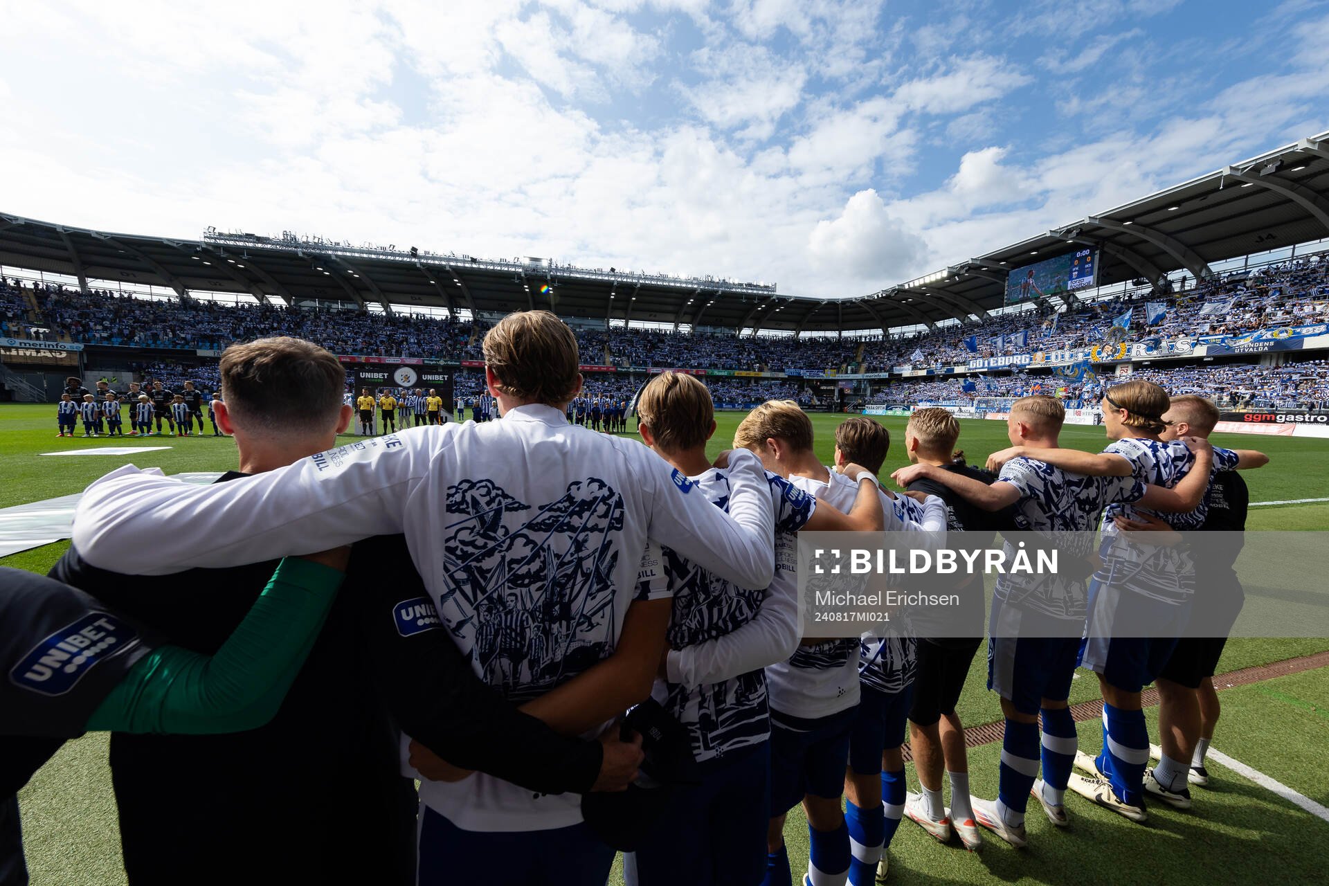 IFK Göteborgs spelare och ledare samlade innan fotbollsmatchen i Allsvenskan mellan IFK Göteborg och Sirius den 17 augusti 2024 i Göteborg.