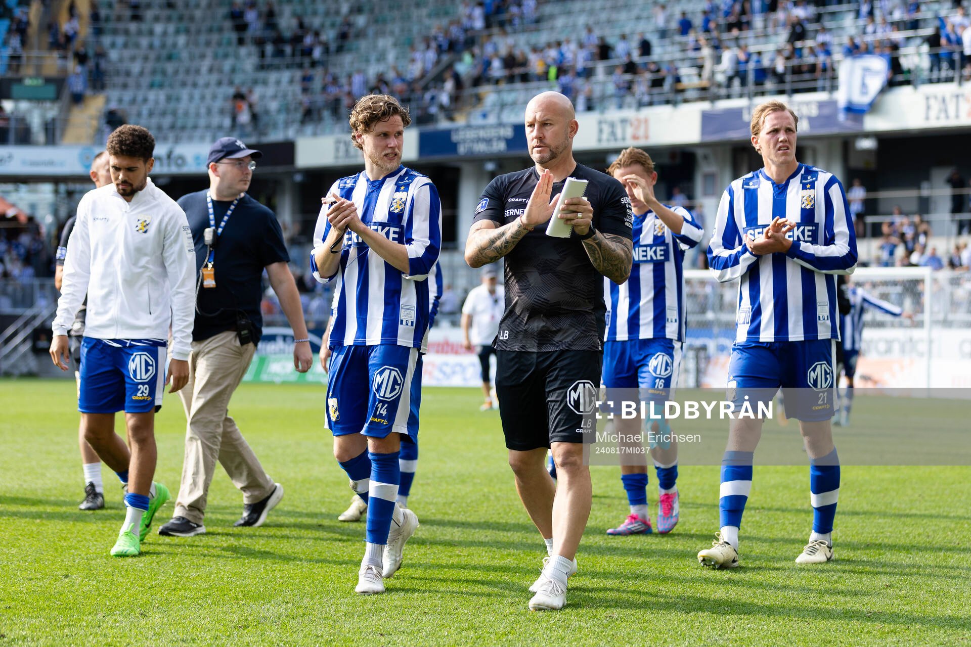 IFK Göteborgs Gustaf Norlin och målvaktstränare Lee