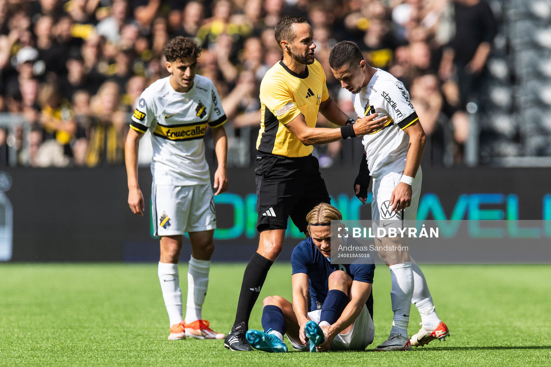 AIKs Dino Besirovic och Djurgårdens Tobias Gulliksen