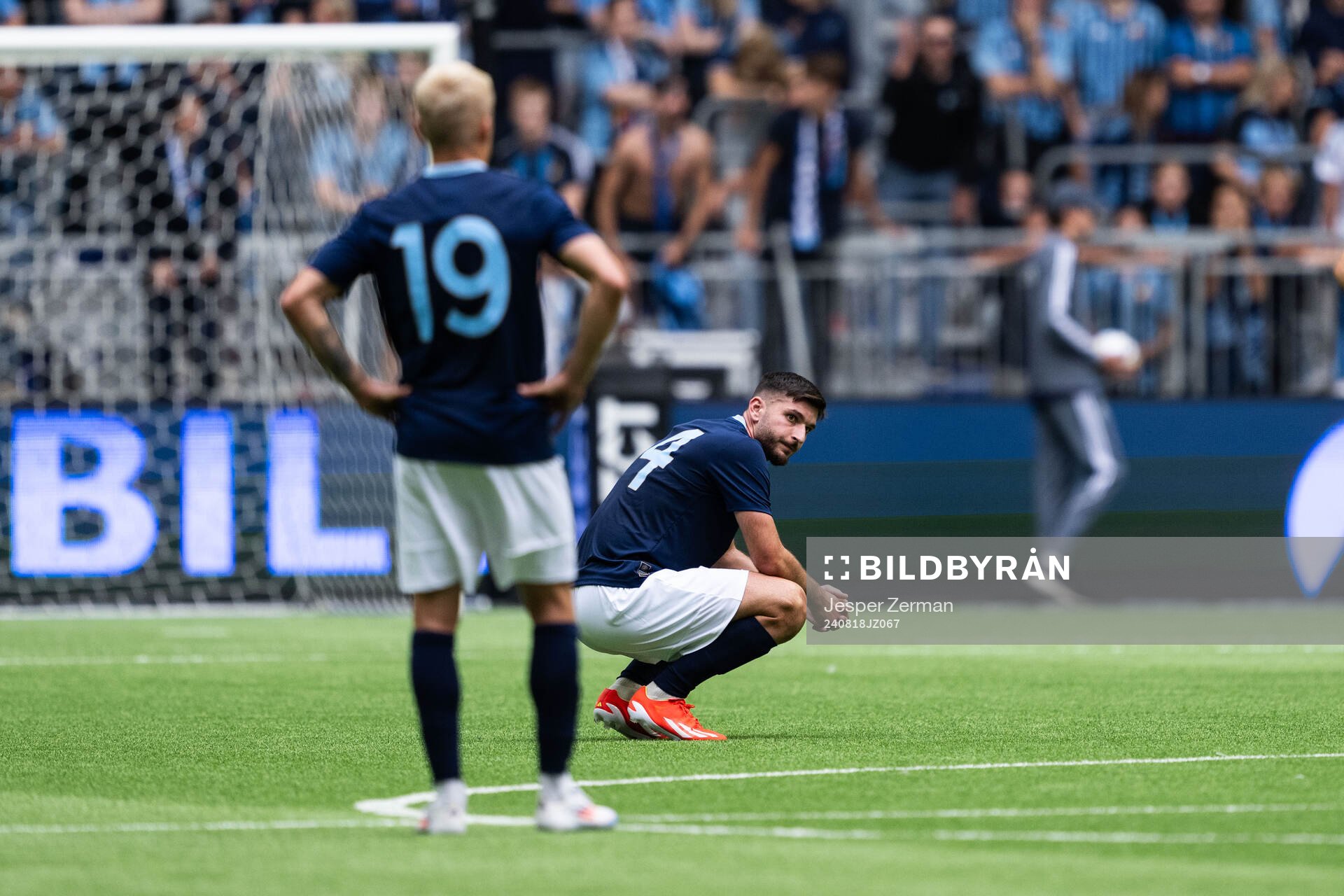 Djurgårdens Besard Sabovic deppar