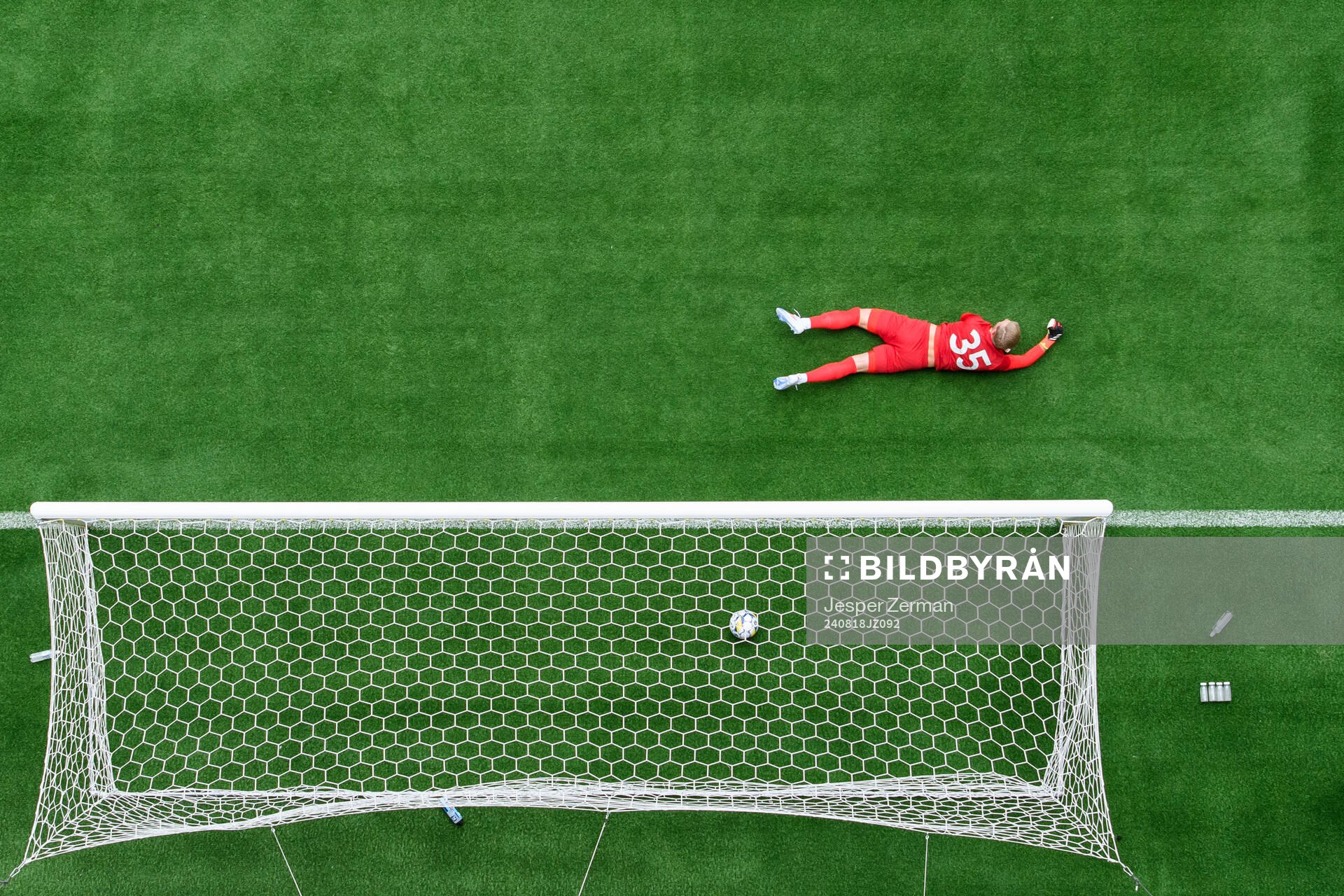 Djurgårdens Jacob Rinne släpper in 0-2 av AIKs Rui Manuel