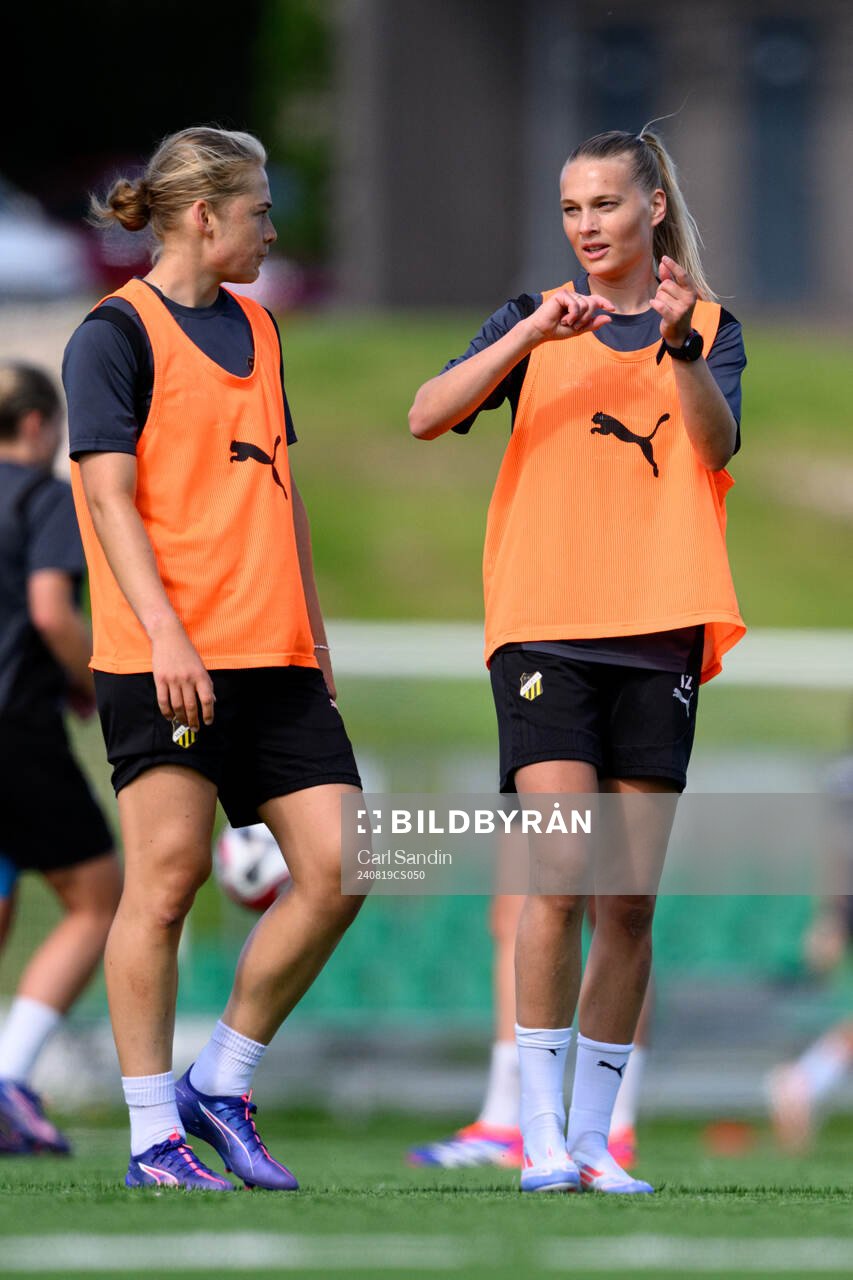 Paulina Nyström och Stina Larsen