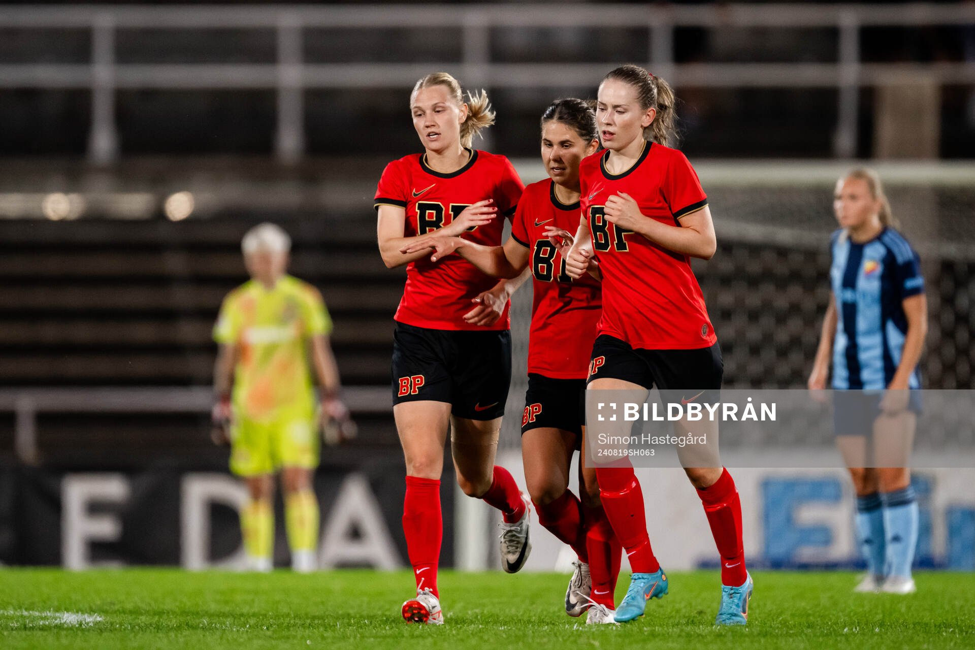 Brommapojkarnas spelare jublar