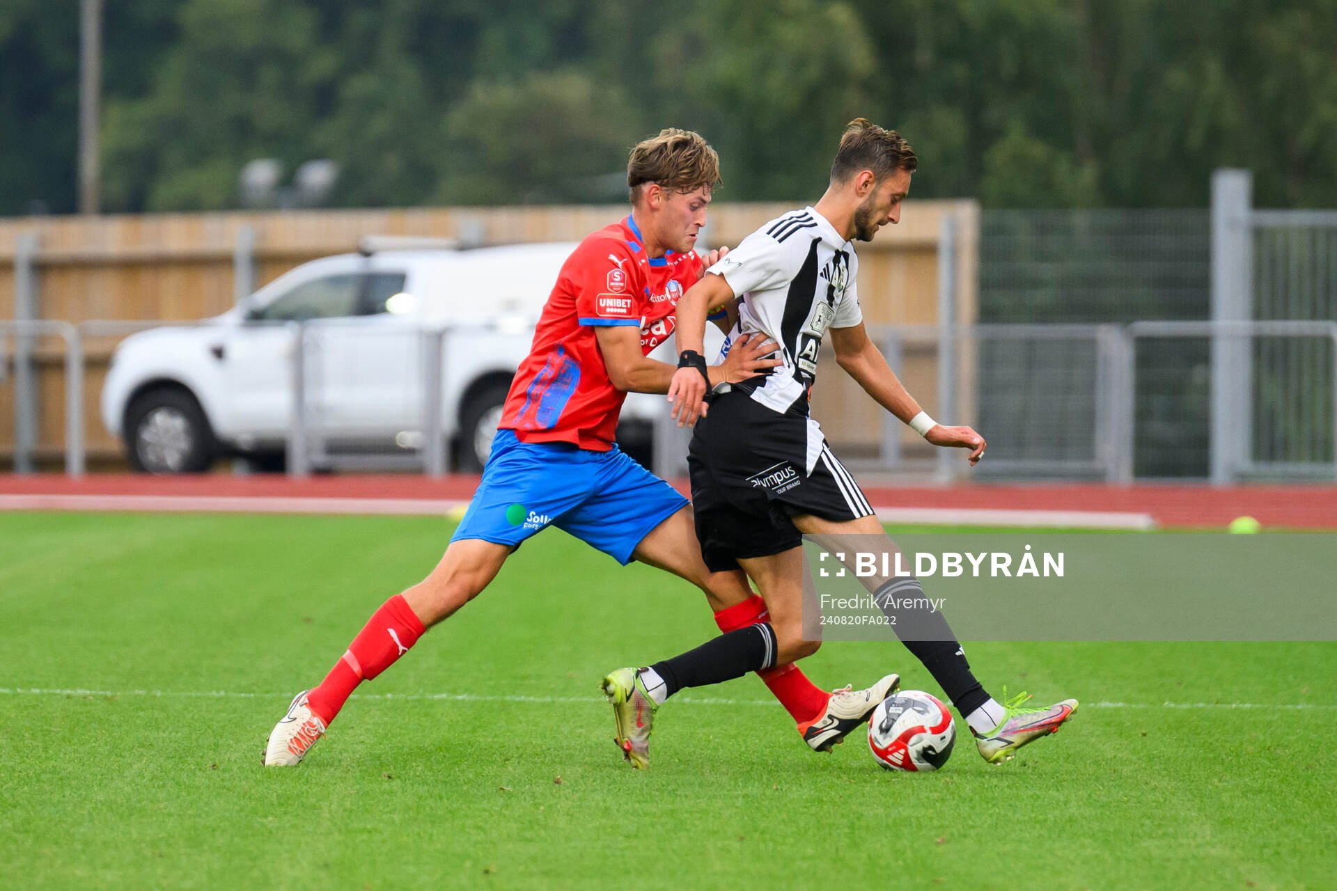 Helsingborgs Daniel Bergman och Herrestads Armend Shillova