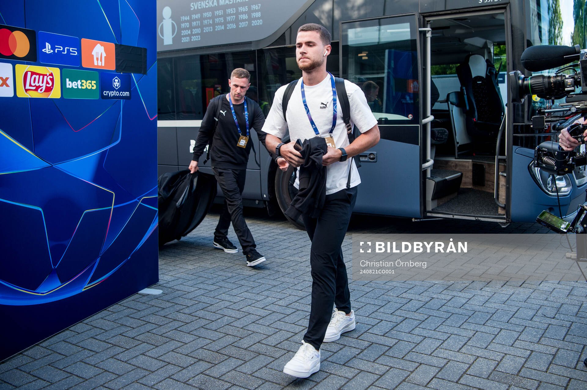 Gabriel Busanello of Malmö FF arrives