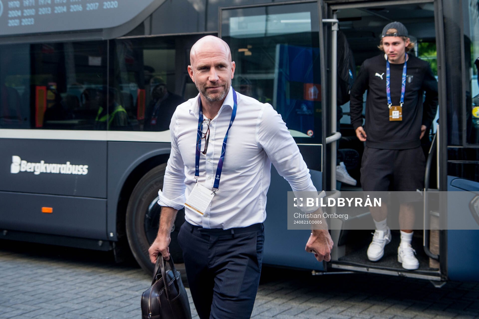 Head coach Henrik Rydström and Sebastian Nanasi of Malmö