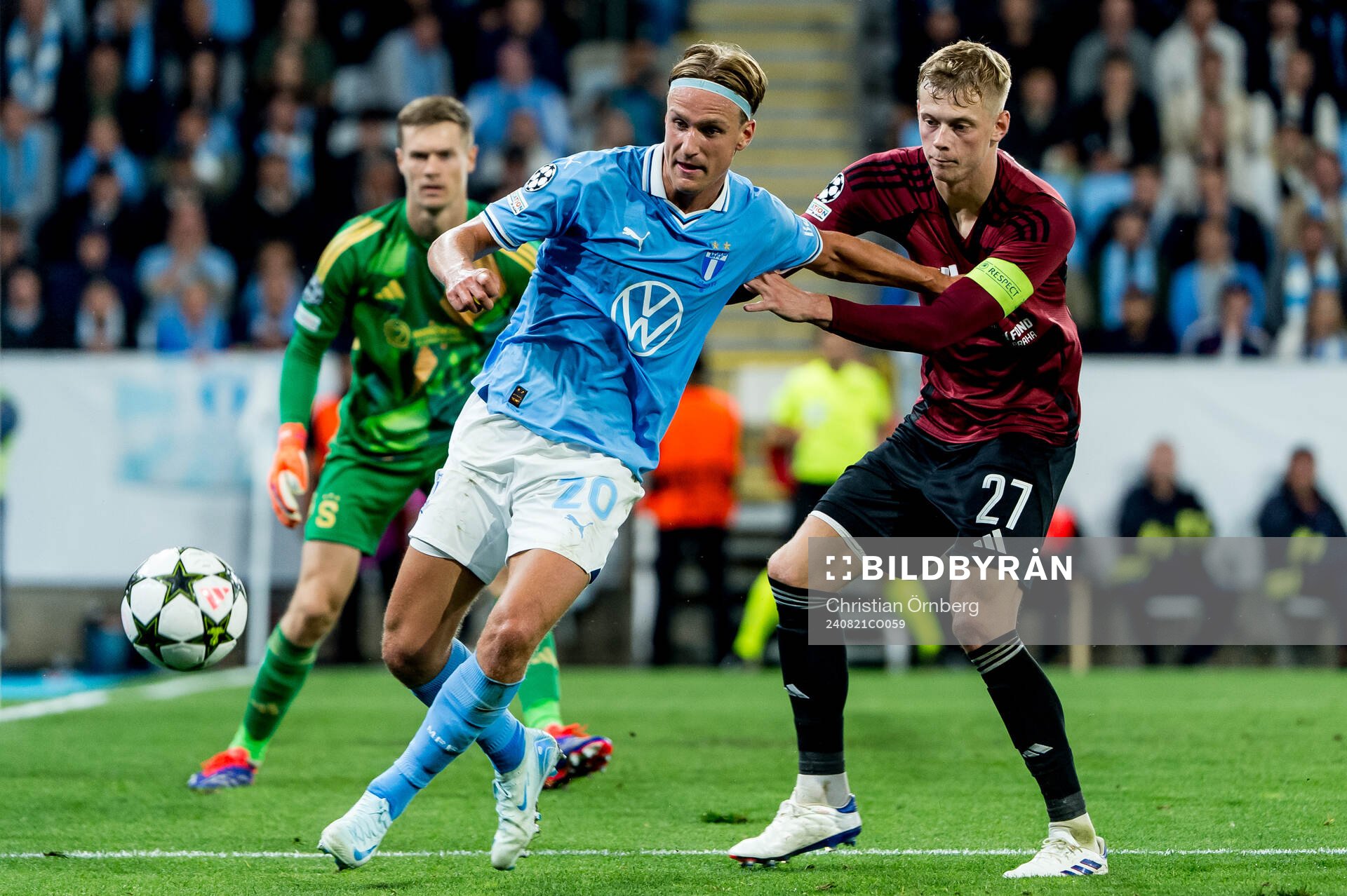 Otto Rosengren of Malmö FF and Victor Olatunji of Sparta