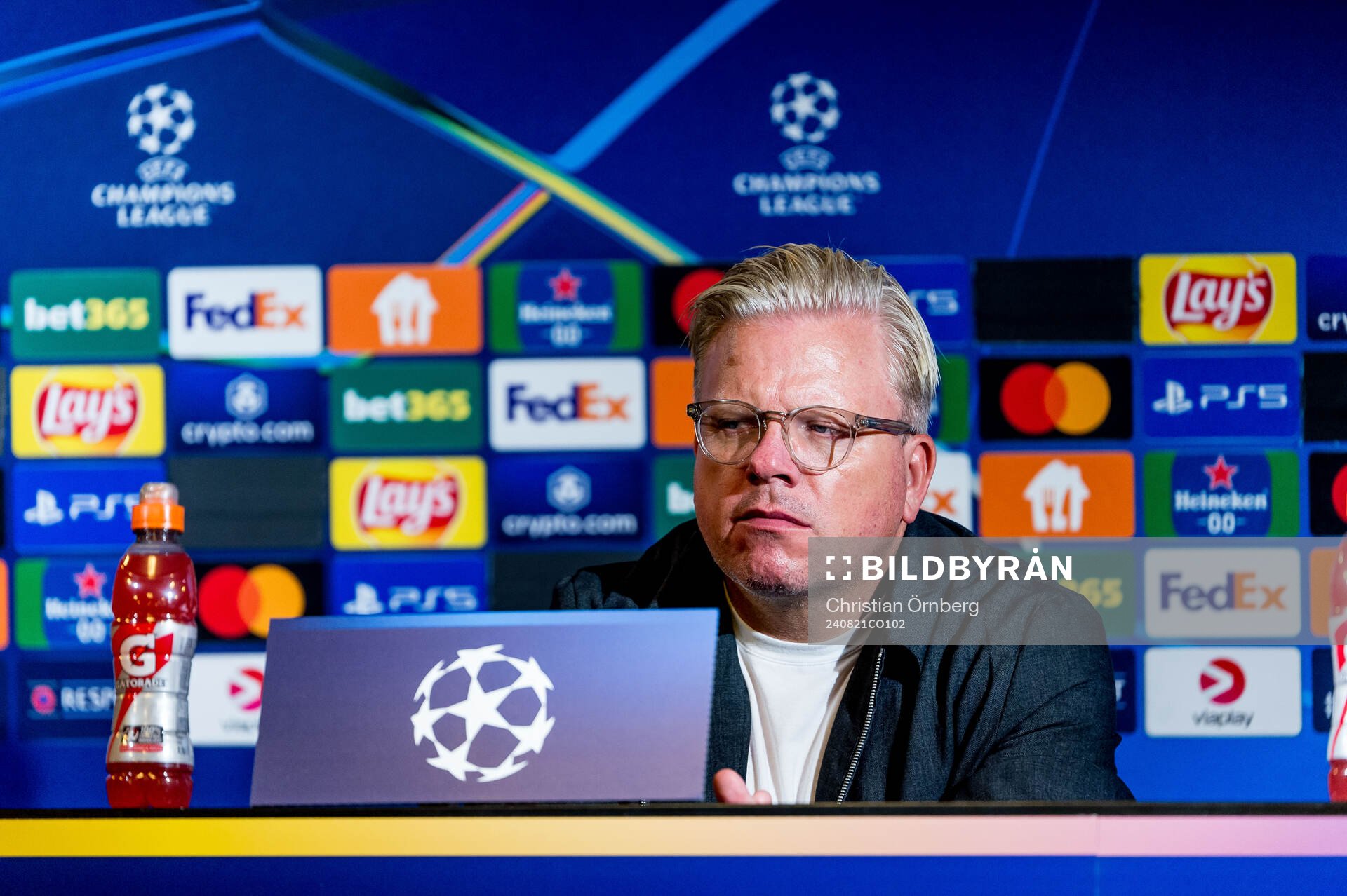 Head coach Lars Friis of Sparta Prag looks dejected