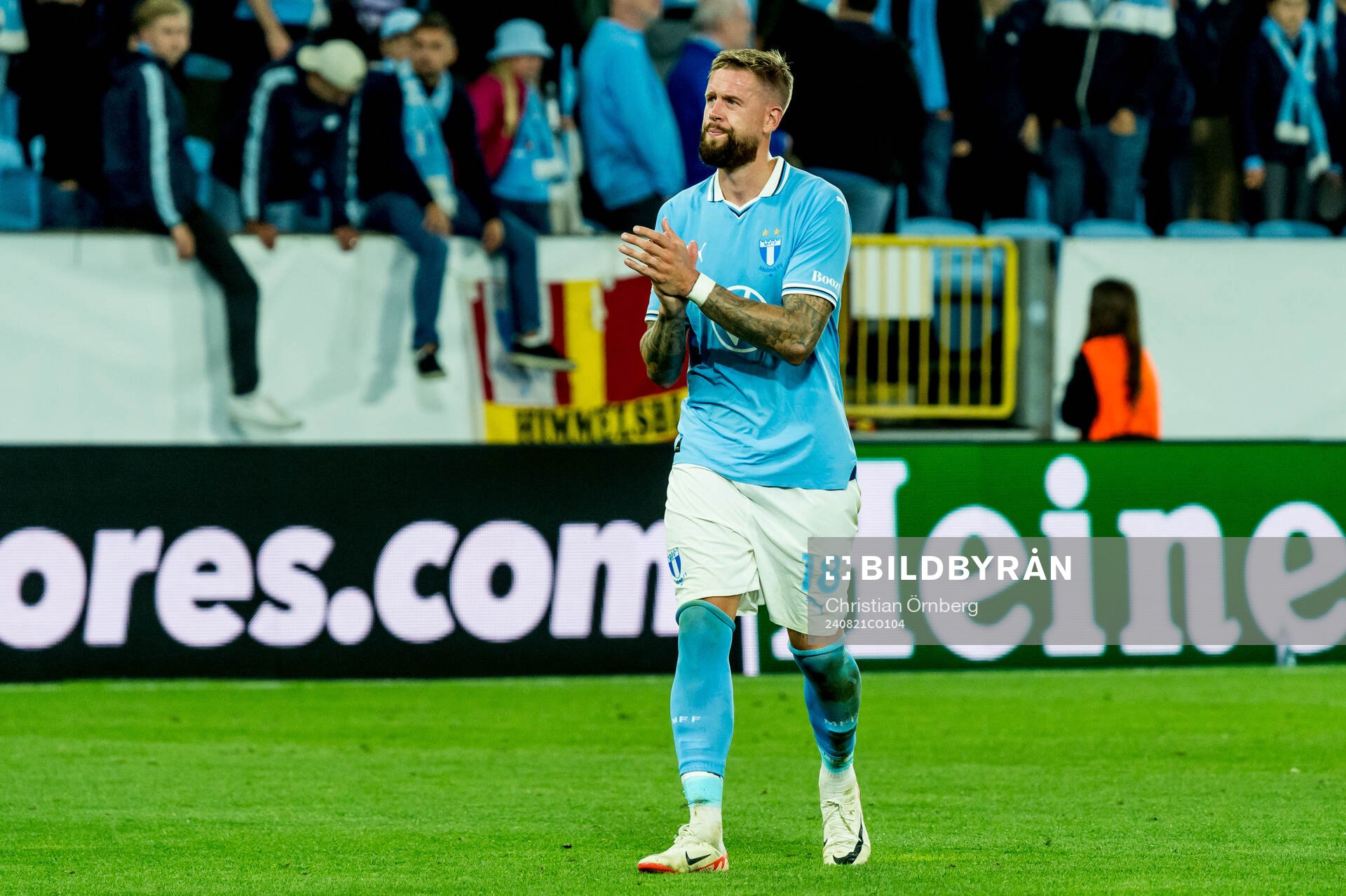 Pontus Jansson of Malmö FF looks dejected