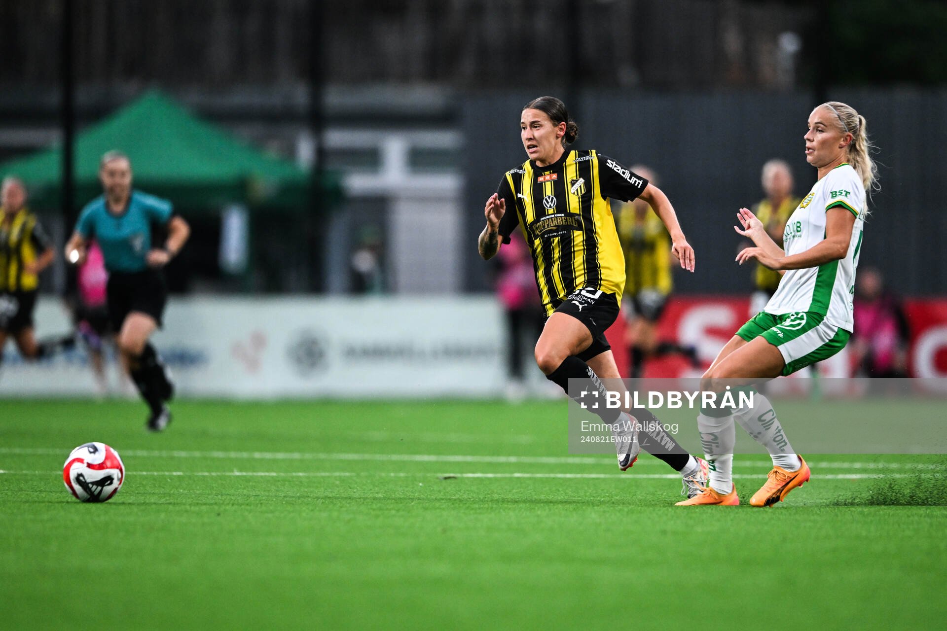 Häckens Tabby Tindell och Hammarbys Stina Lennartsson