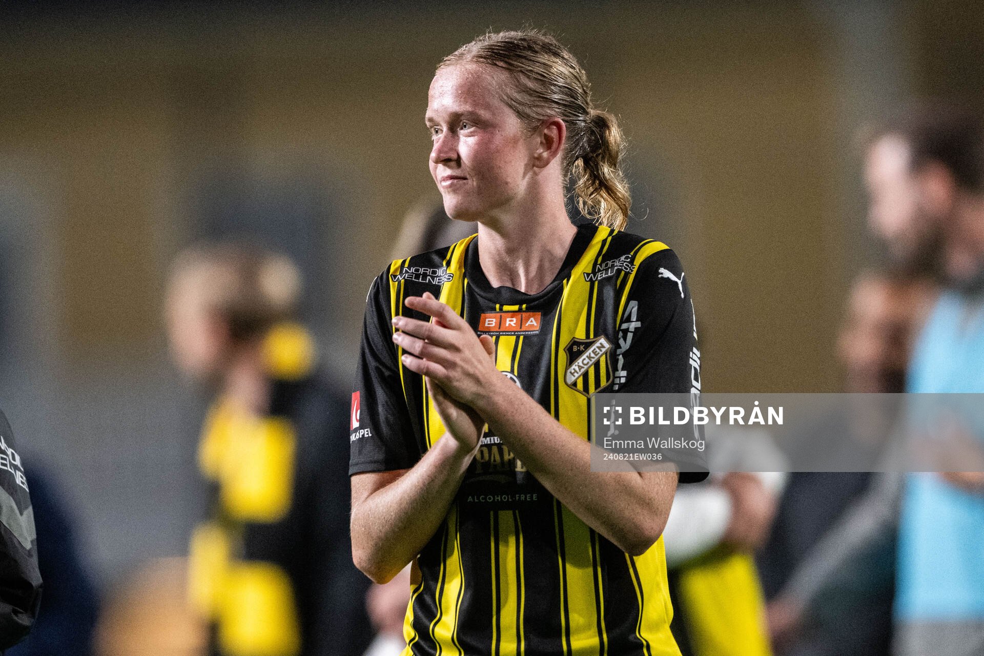 Häckens Emma Östlund jublar