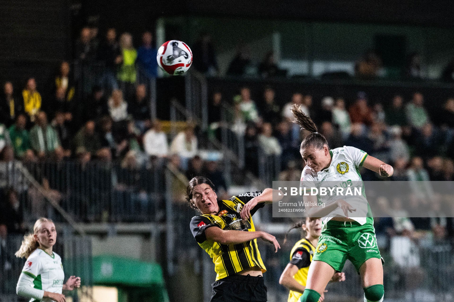Häckens Ruby Grant och Hammarbys Smilla Vallotto