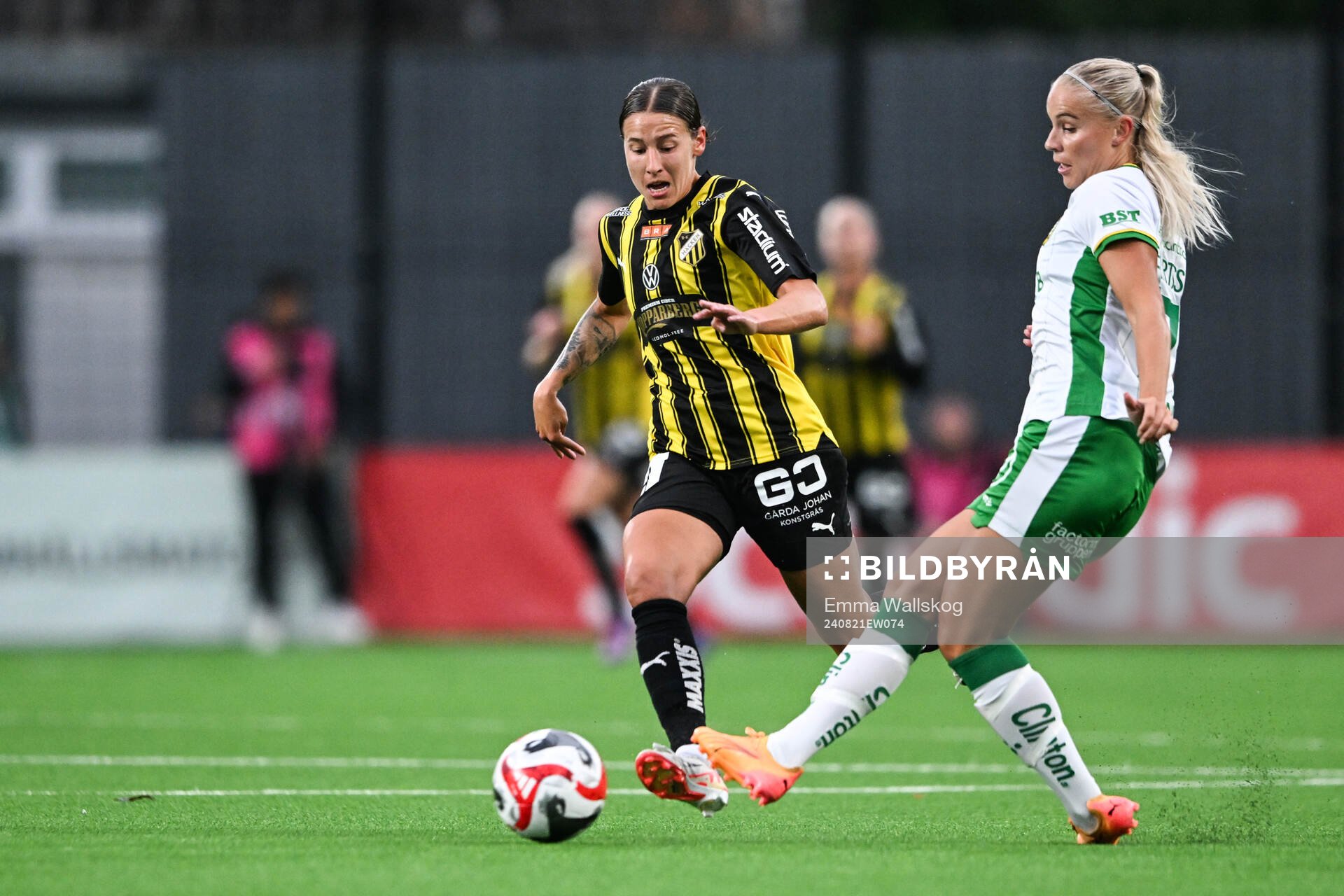 Häckens Tabby Tindell och Hammarbys Stina Lennartsson