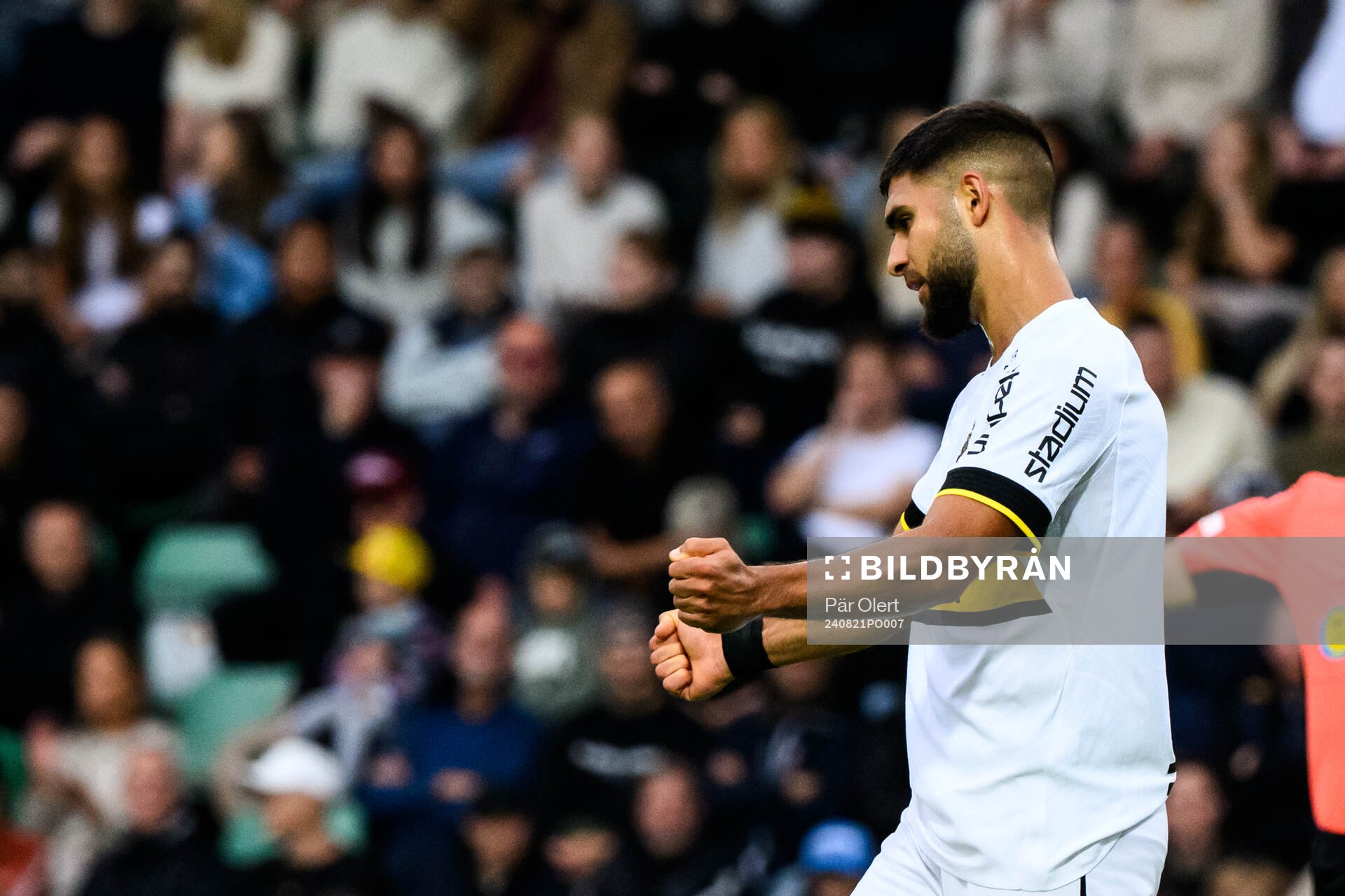 AIKs Omar Faraj jublar efter 0-3 under fotbollsmatchen i Svenska Cupen mellan Kubikenborgs IF och AIK den 21 augusti 2024 i Sundsvall. 
