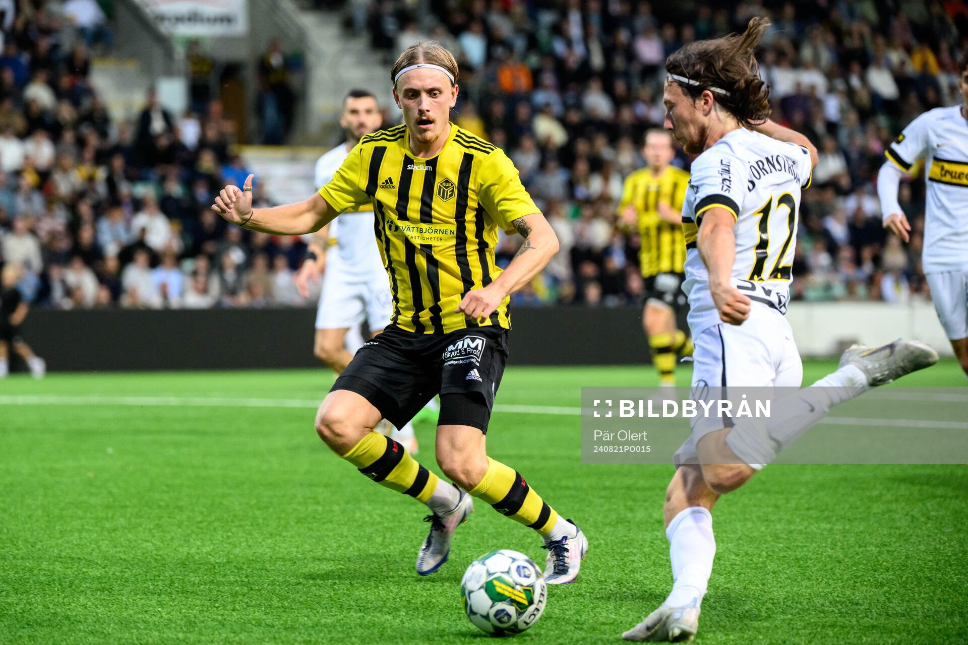 Kubikenborgs Fredrik Thelander och AIKs Axel Björnström
