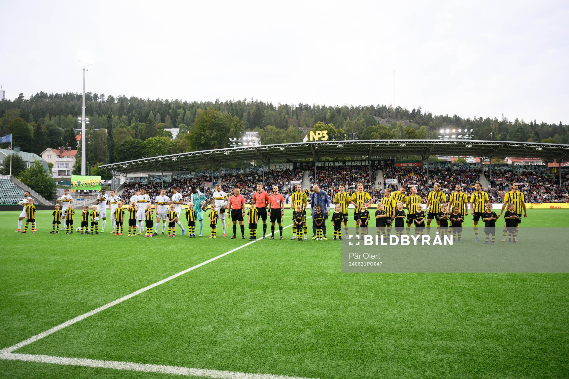 Lagen ställer upp