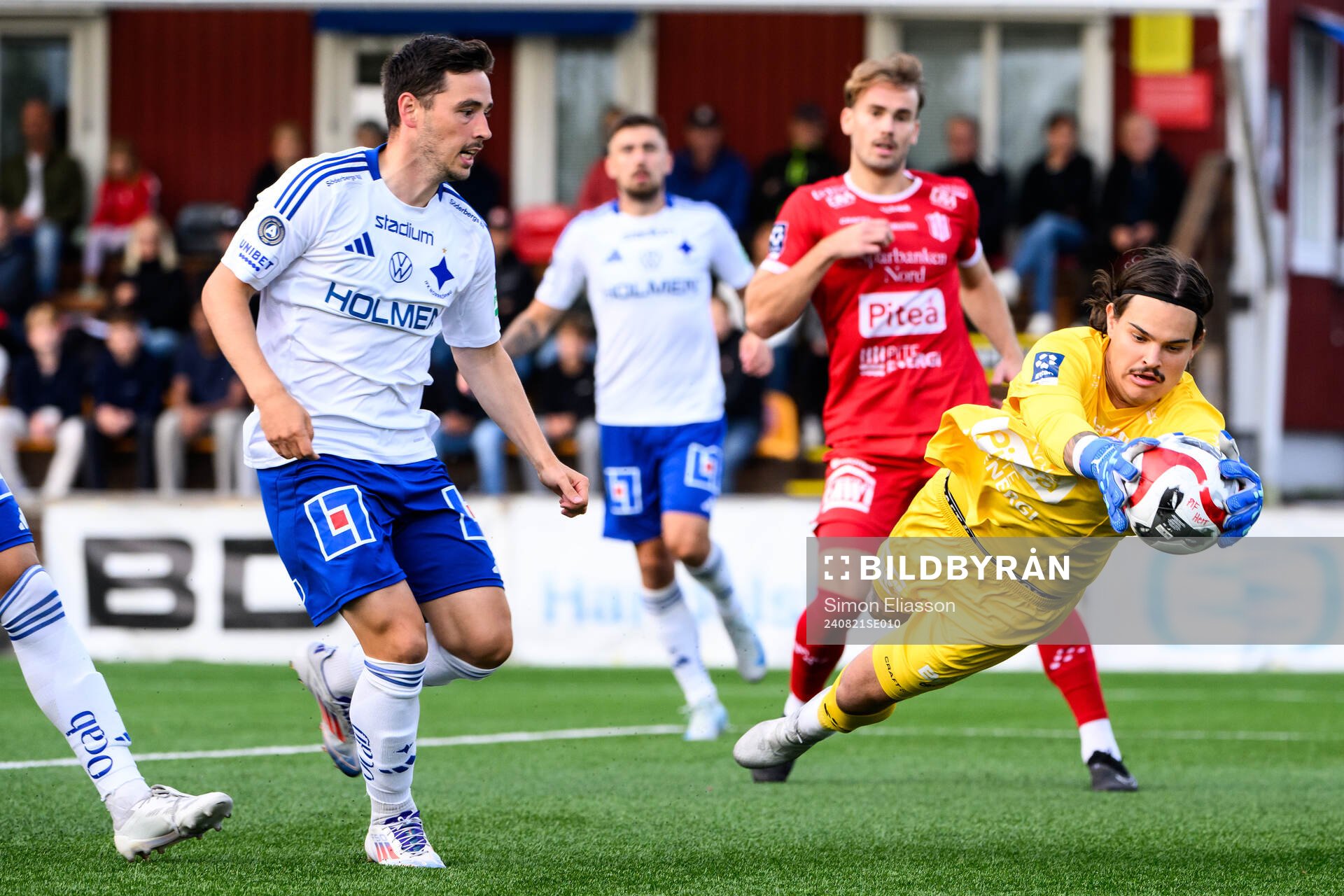 IFK Norrköpings Vito Hammershöy-Mistrati och Piteås
